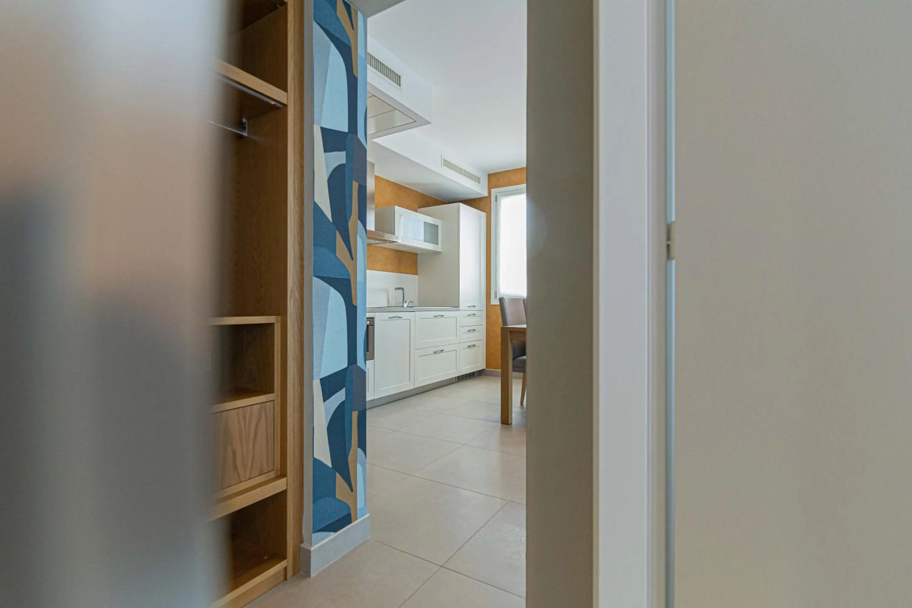 Living room, Bed in Mosella Suite Hotel