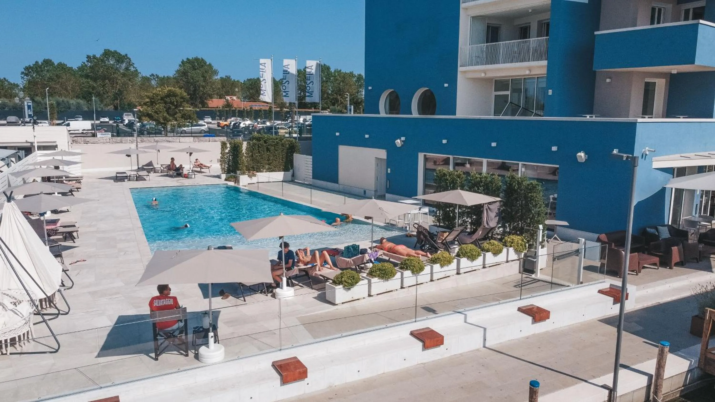 Swimming pool in Mosella Suite Hotel