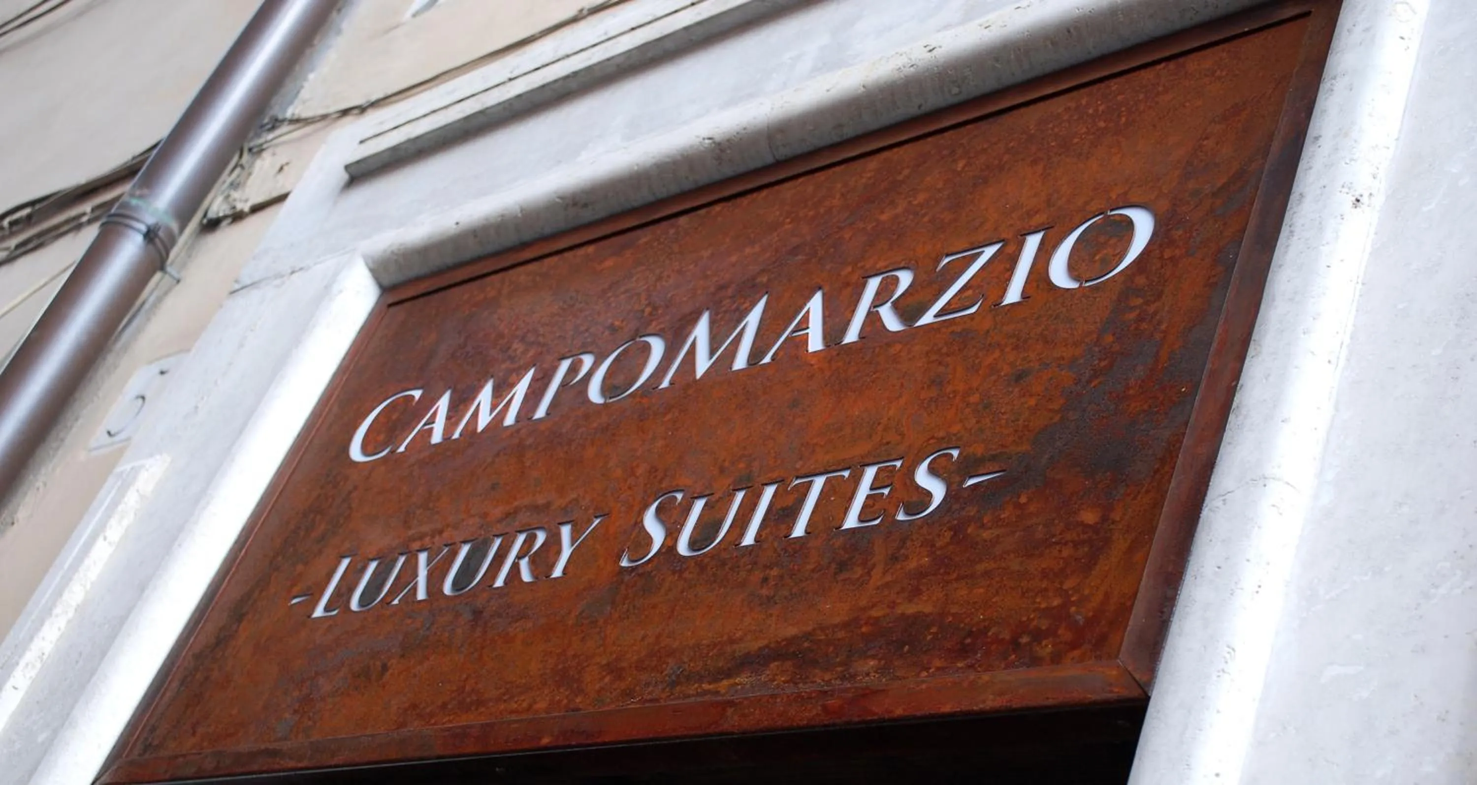 Facade/entrance in Campo Marzio Luxury Suites
