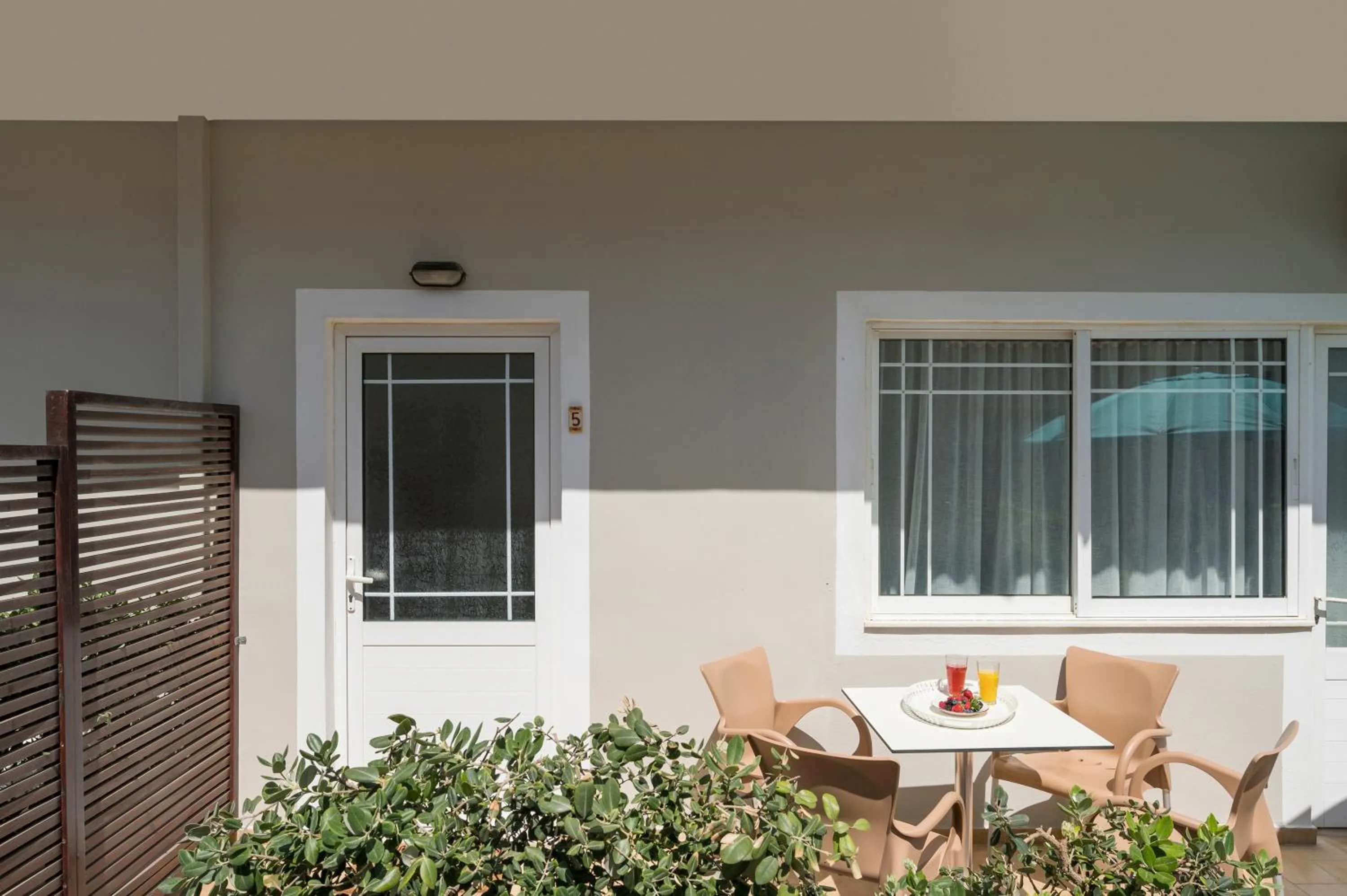 Balcony/Terrace in Hermes Beach Front