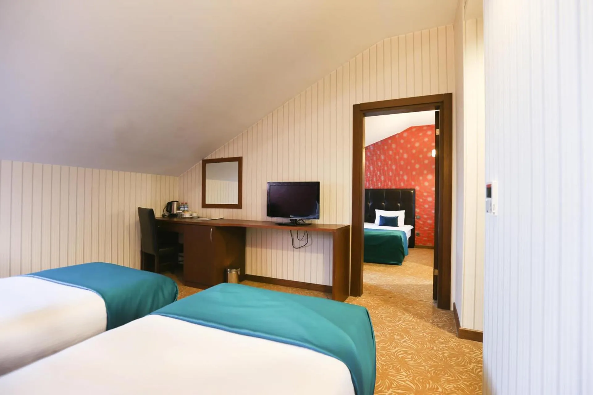 Photo of the whole room in Highway Otel