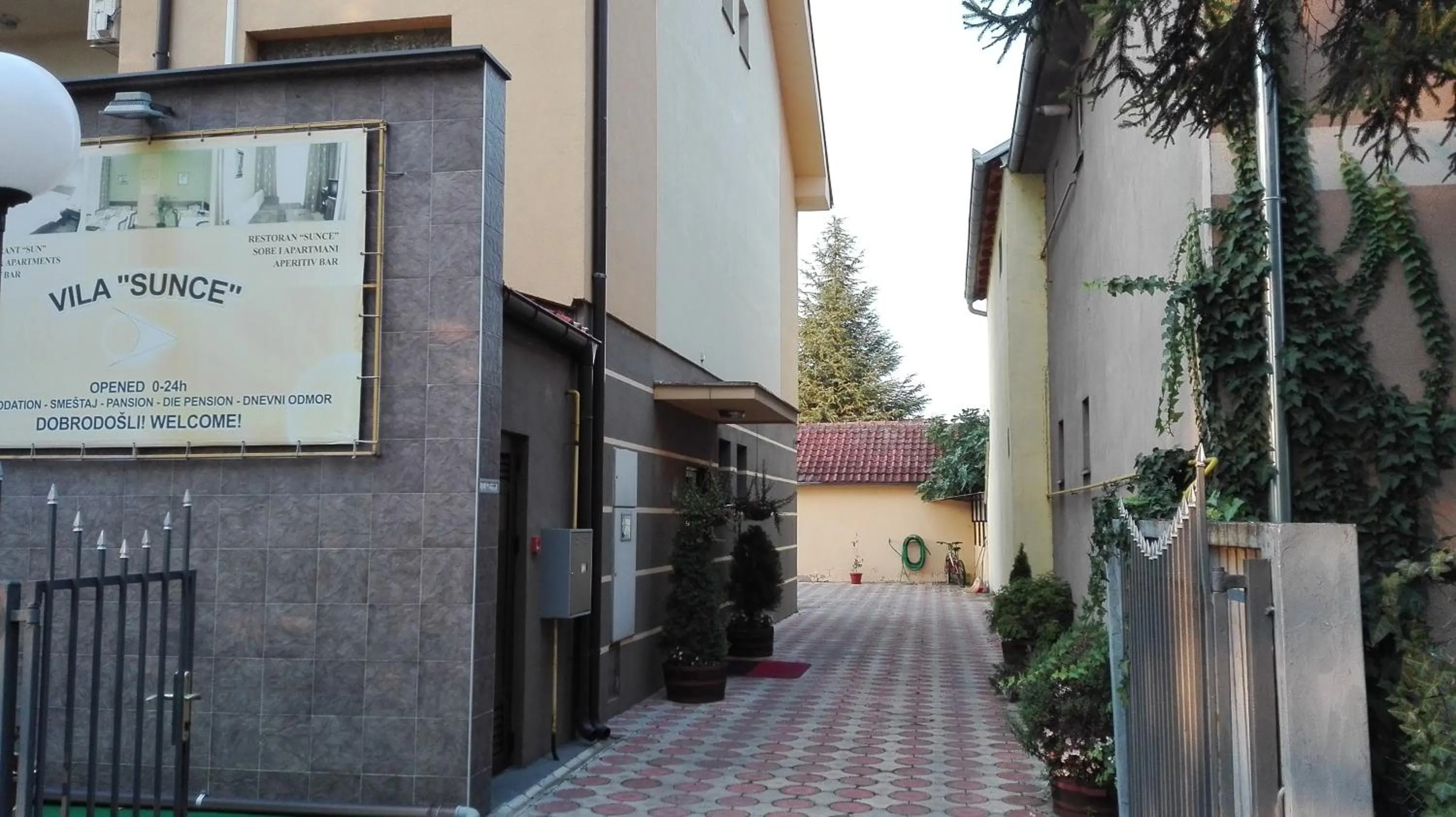Property building in Hotel Vila Sunce