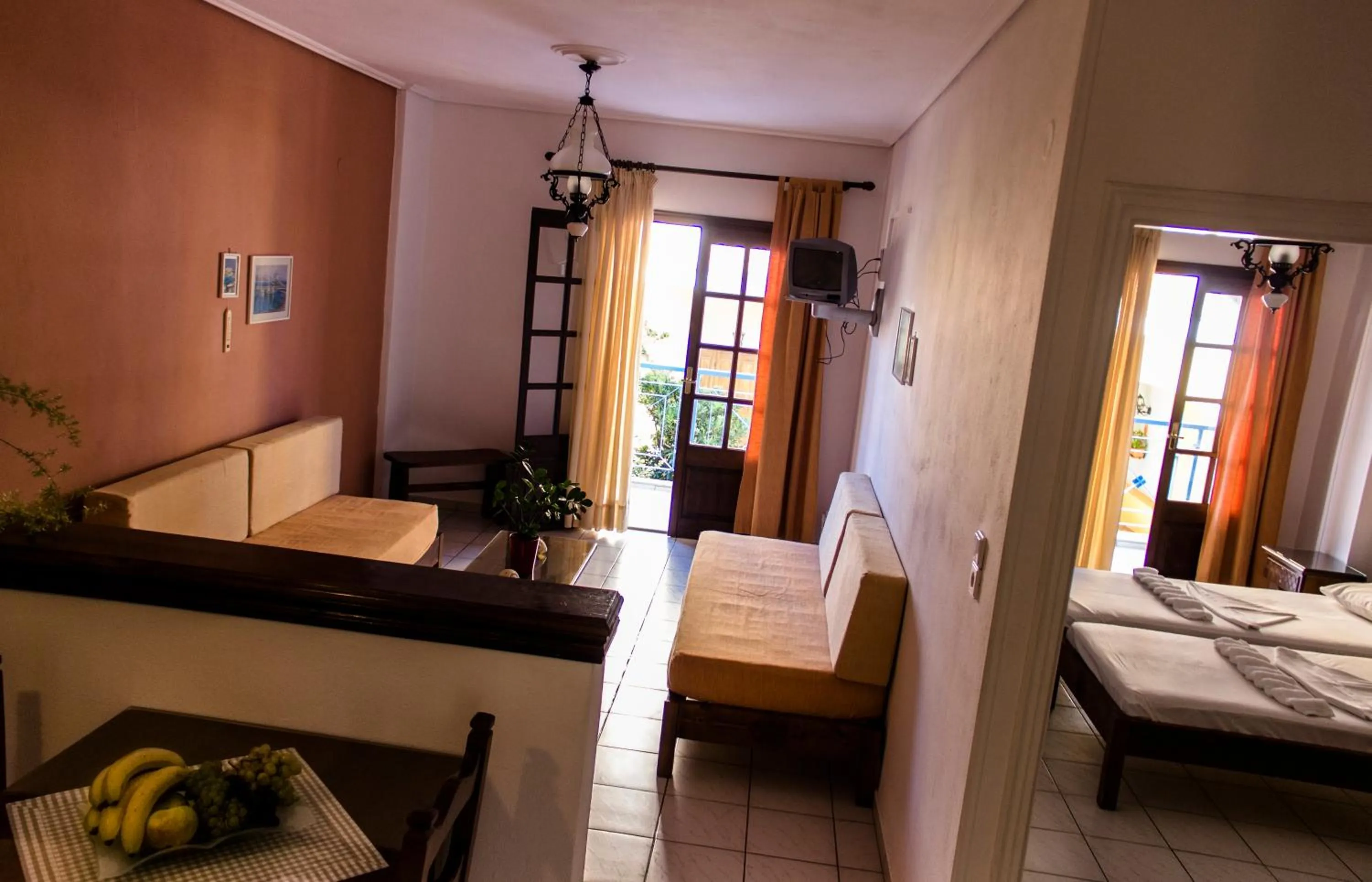 Photo of the whole room, Bed in Hesperia Hotel