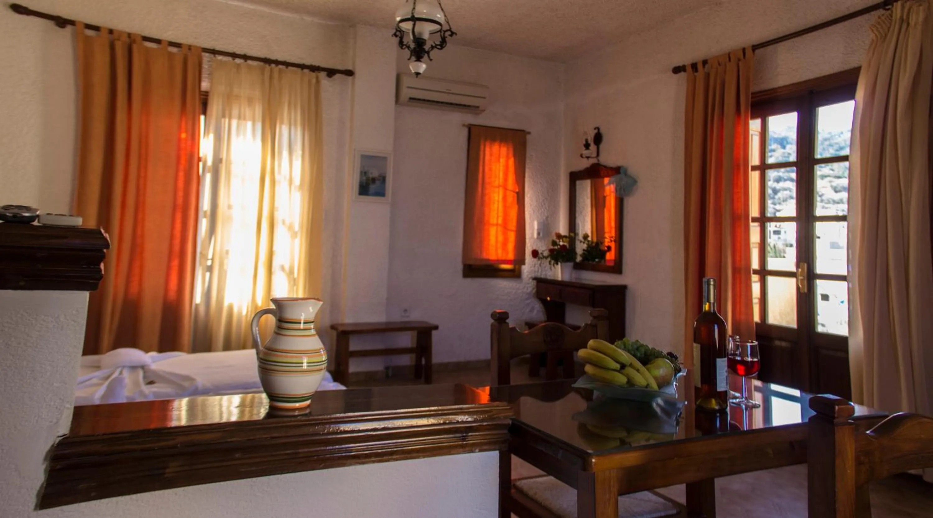 Photo of the whole room in Hesperia Hotel