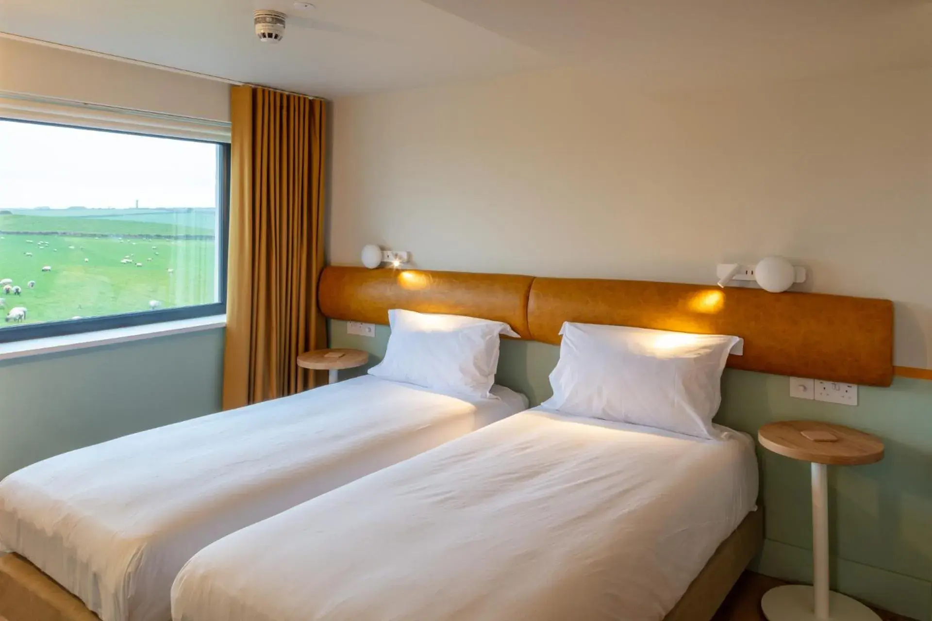 Three-Bedroom Apartment in SeaSpace Three-Bedroom Apartment in SeaSpace