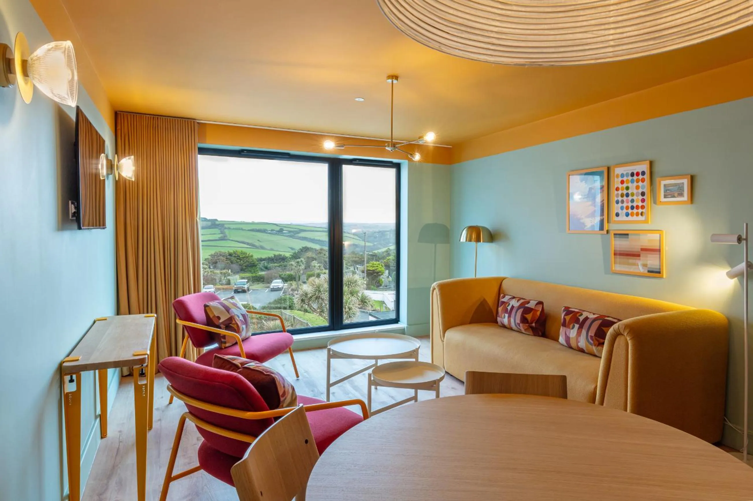 Seating area in SeaSpace