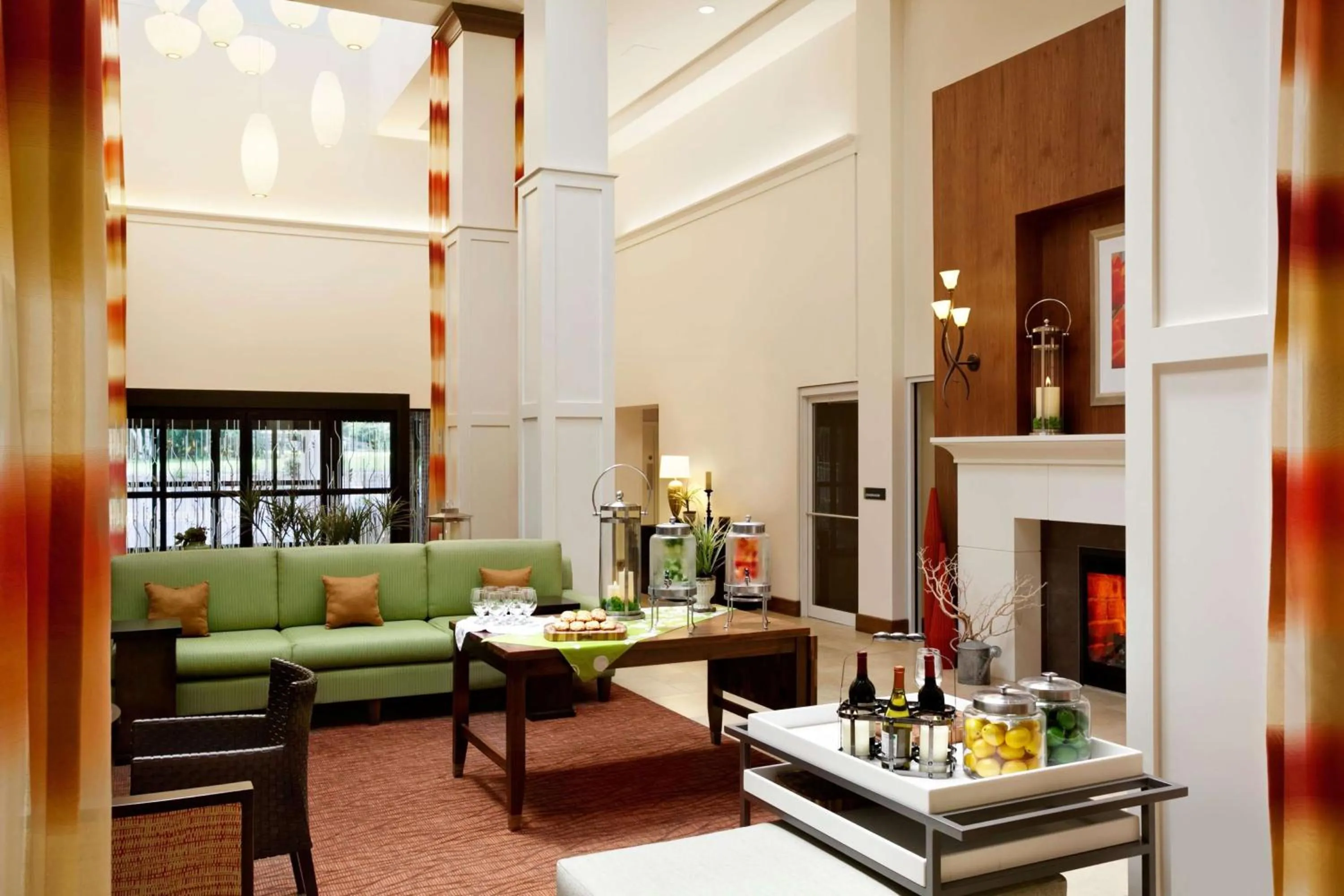 Lobby or reception in Hilton Garden Inn Rochester/Pittsford