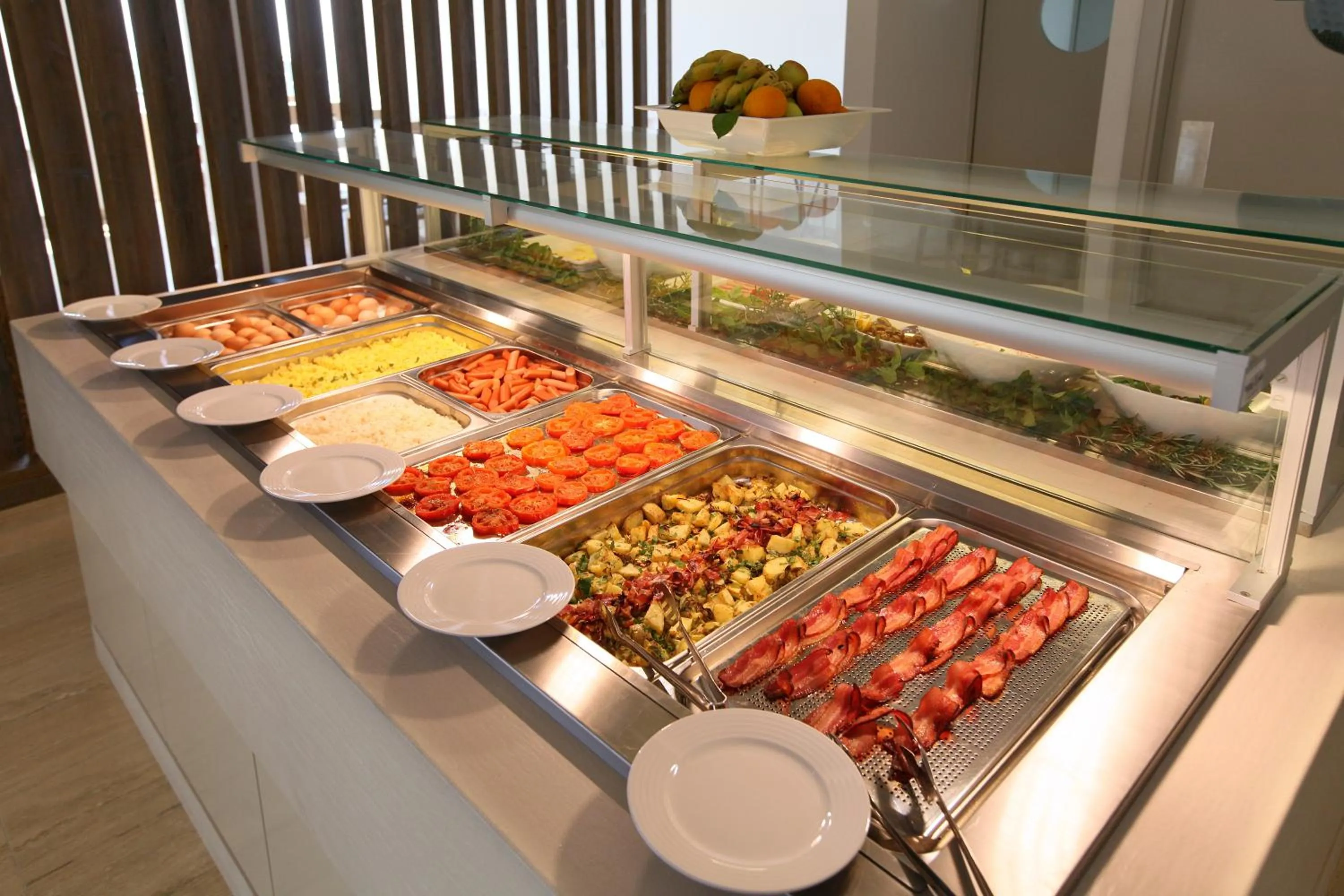 Food and drinks in Droushia Heights Hotel