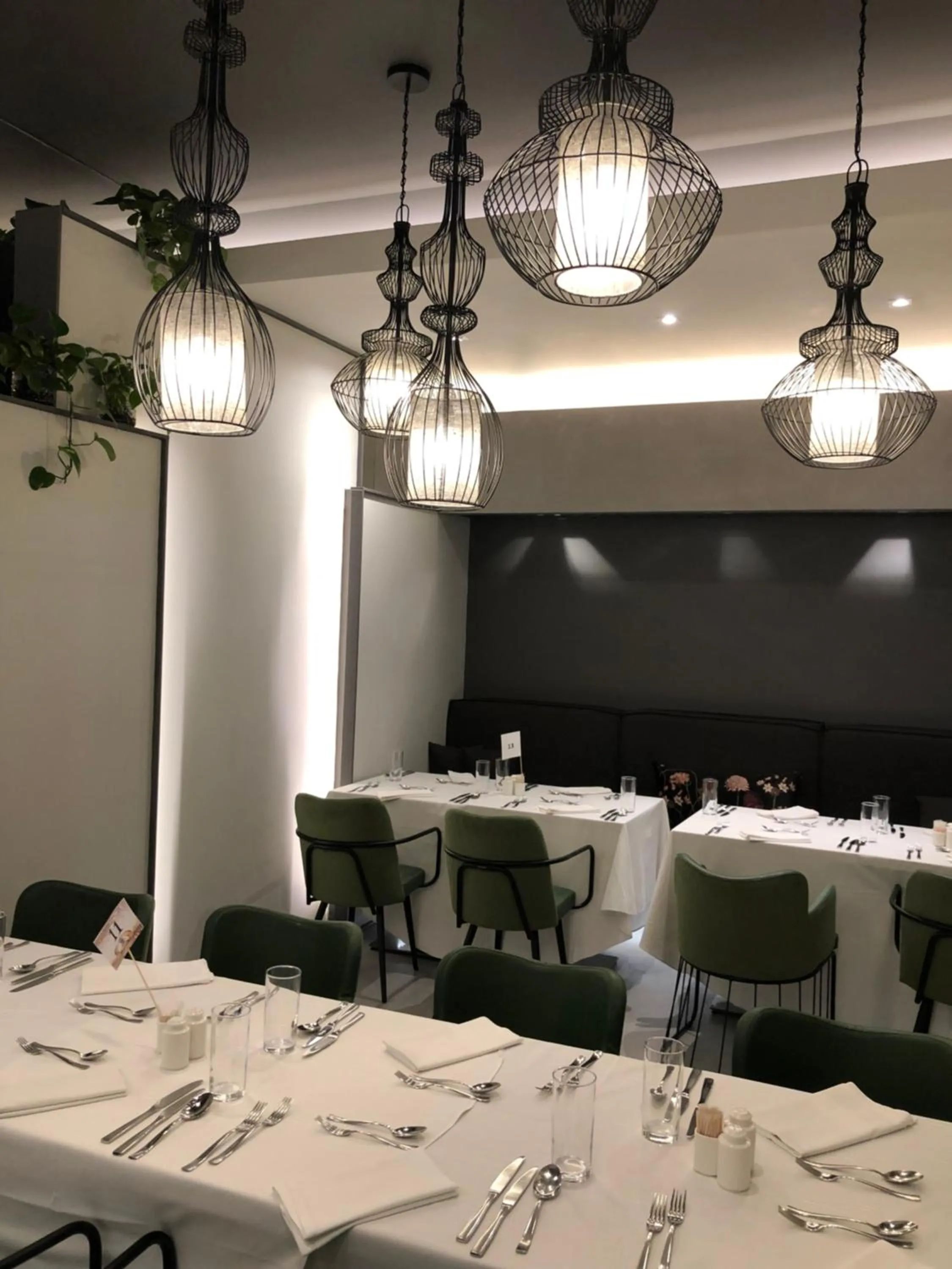 Restaurant/places to eat in Droushia Heights Hotel