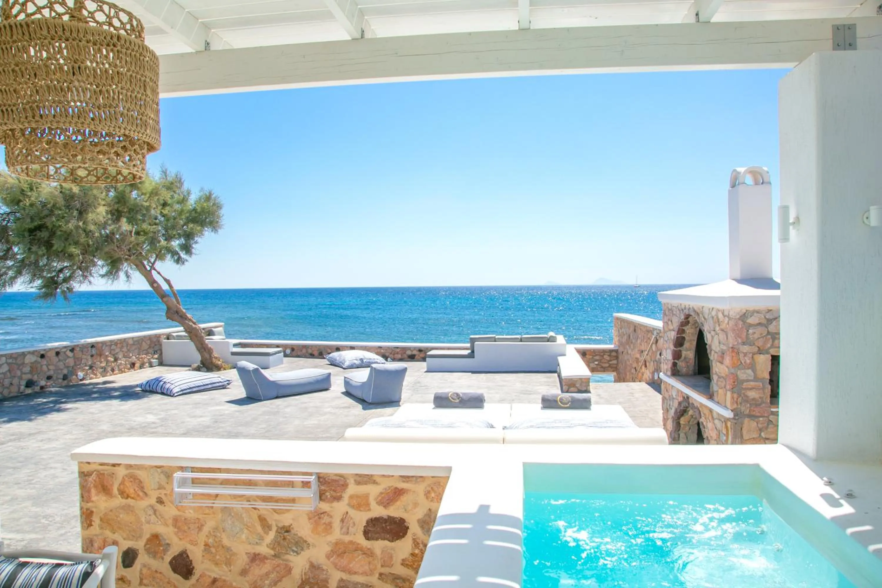 Hot Tub in Aegean Melody Suites & Villas