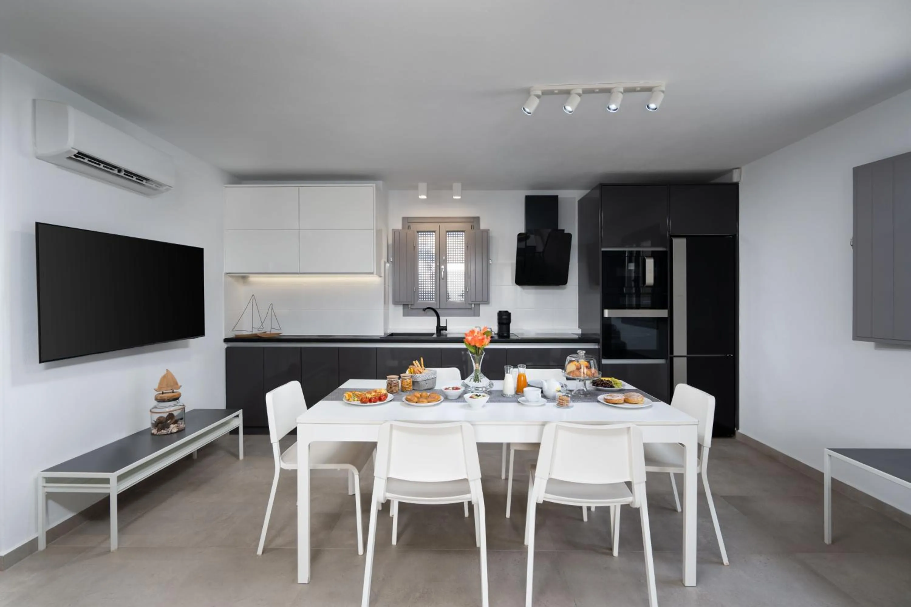 Kitchen or kitchenette in Aegean Melody Suites & Villas