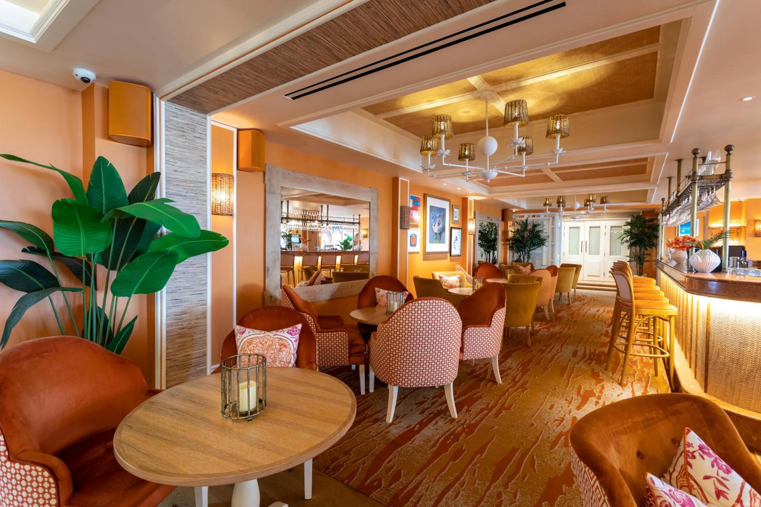 Restaurant/places to eat in Roslin Beach Hotel