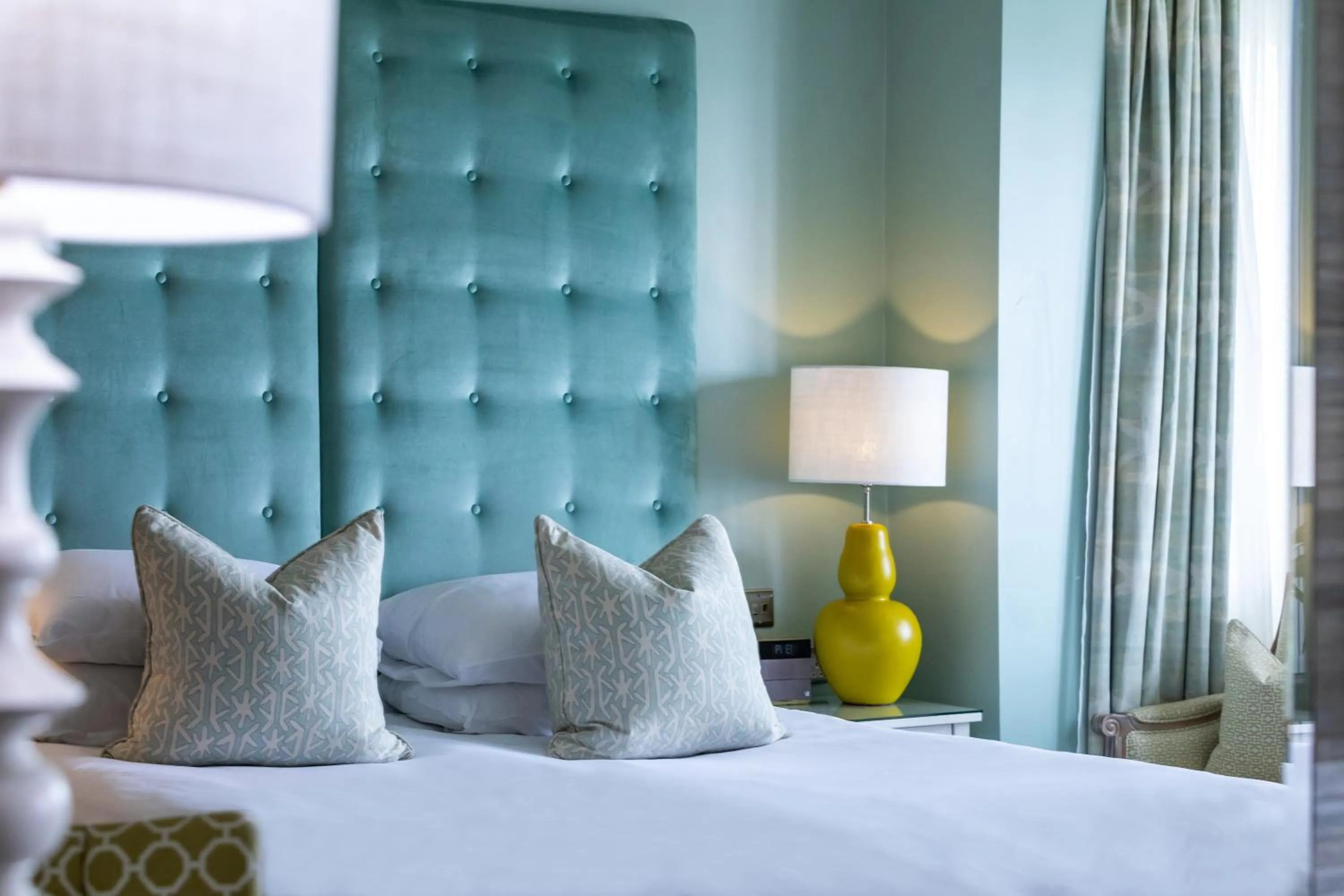 Bed in Roslin Beach Hotel