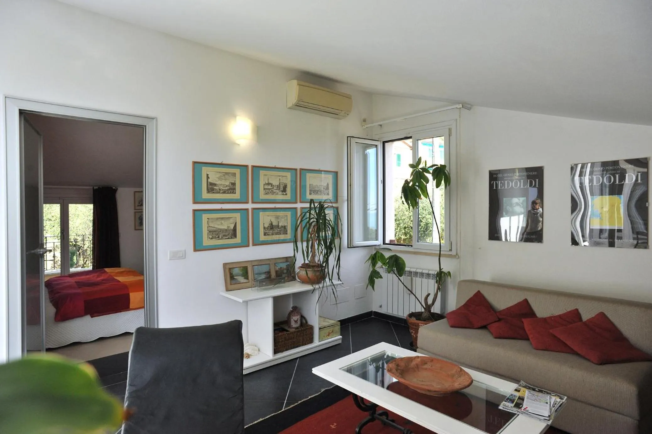 Living room in IL golfo artisti e poeti villa thea