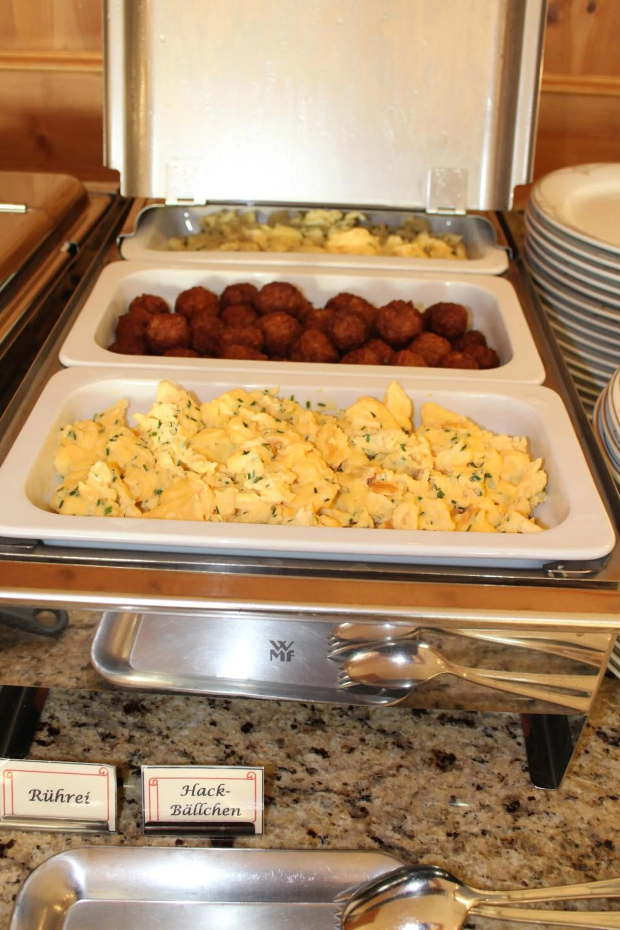 Buffet breakfast in Parkhotel Margaretenhof