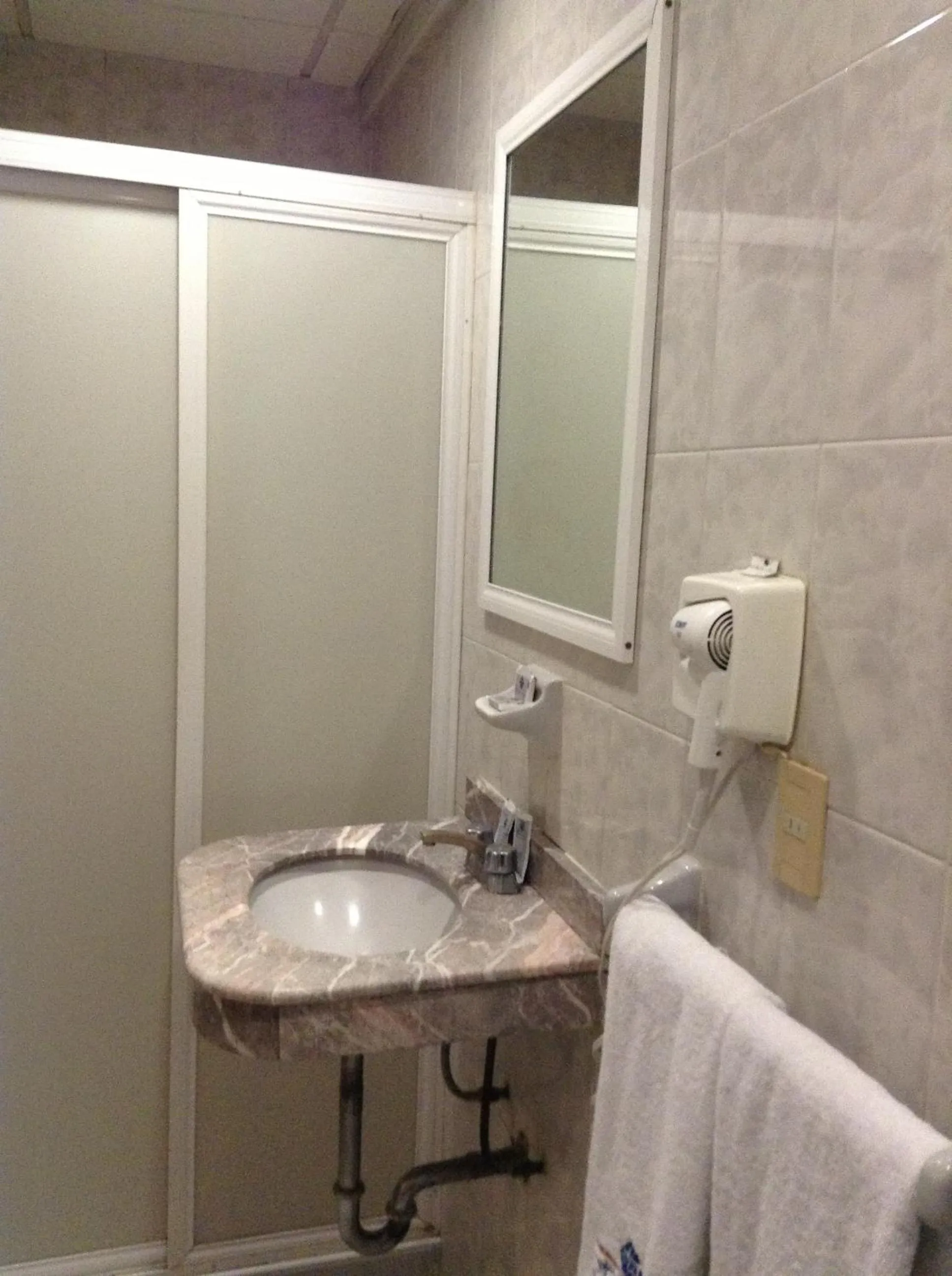 Bathroom in Hotel Azores