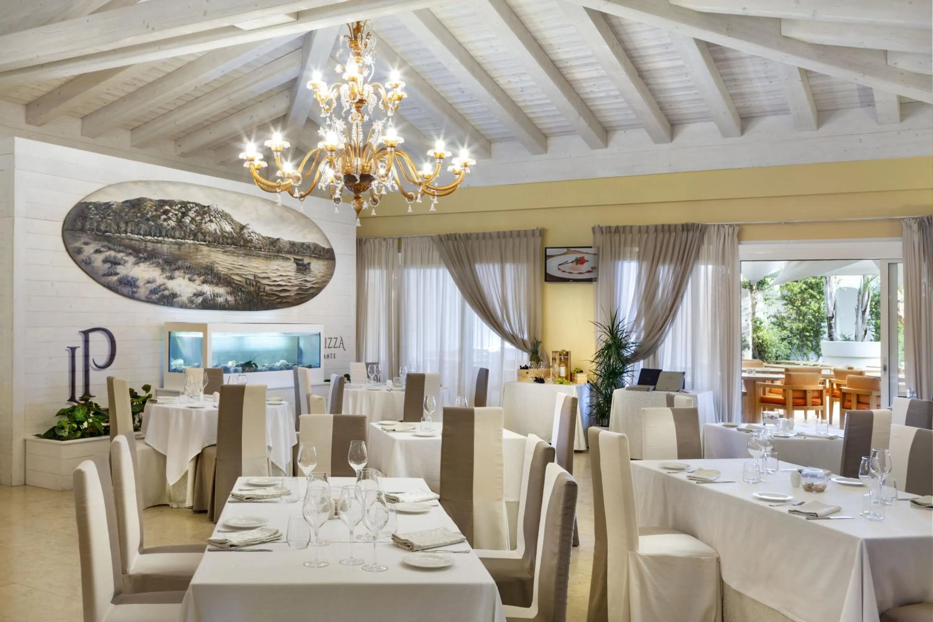 Restaurant/places to eat in Grand Hotel Cannigione
