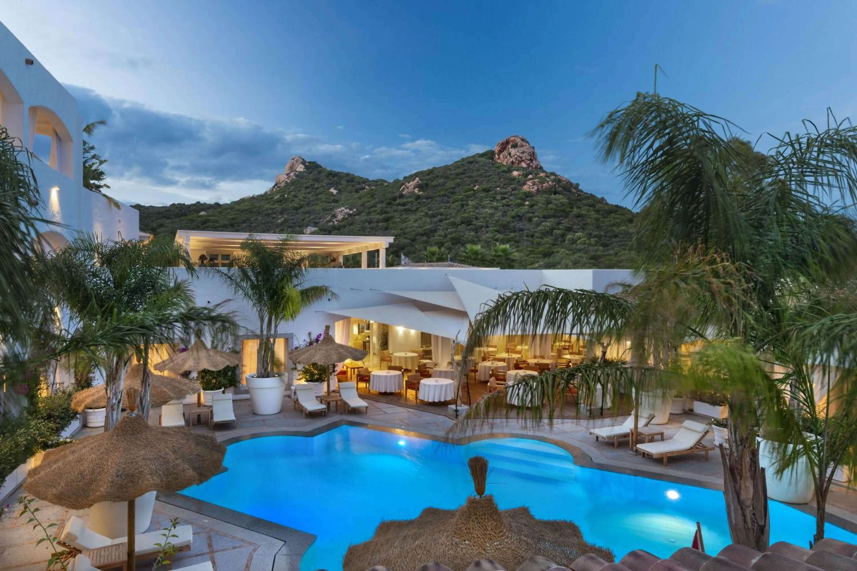 Pool view in Grand Hotel Cannigione