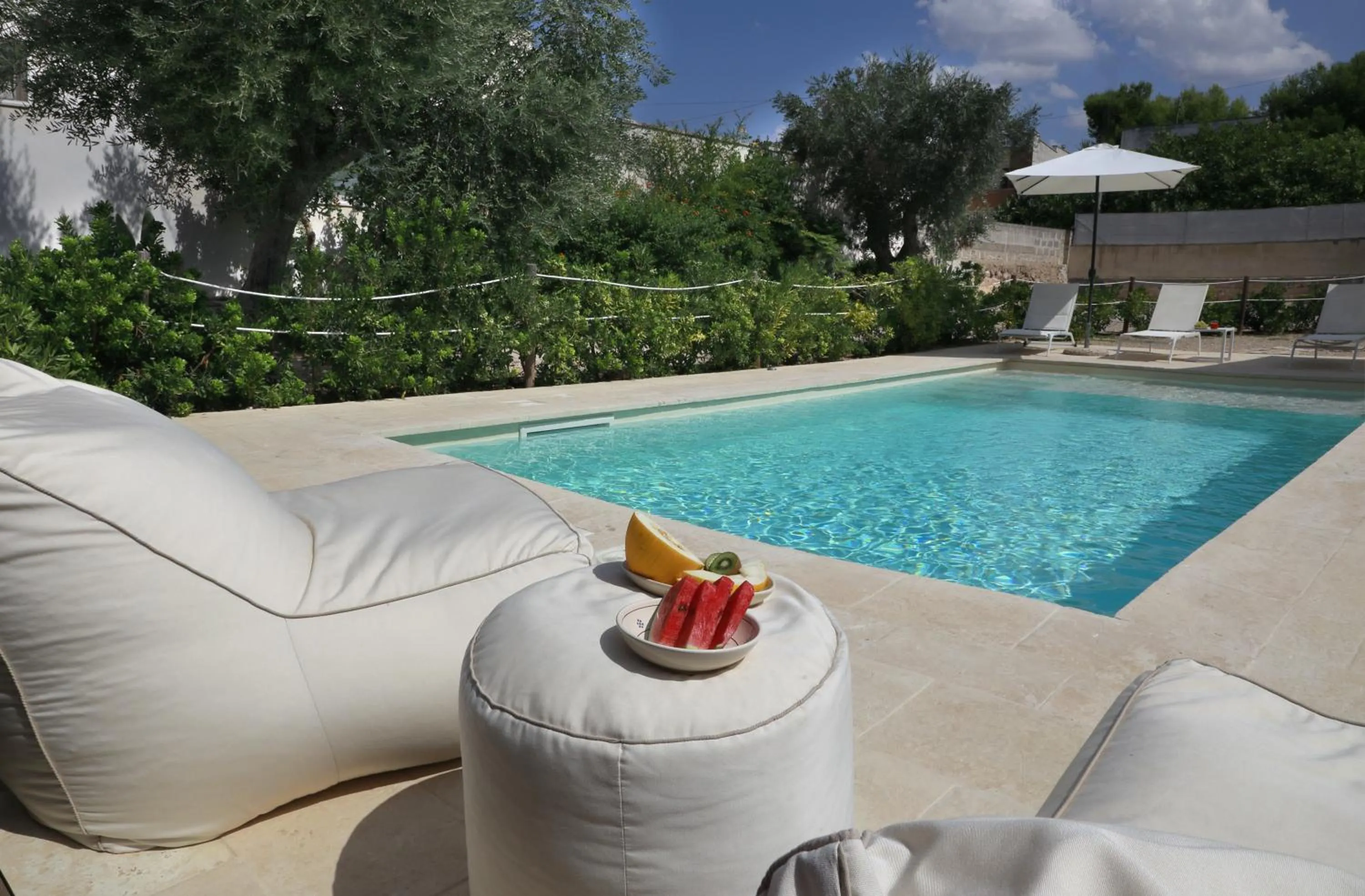 Swimming pool in B&B Happy Days Golfo di Gallipoli