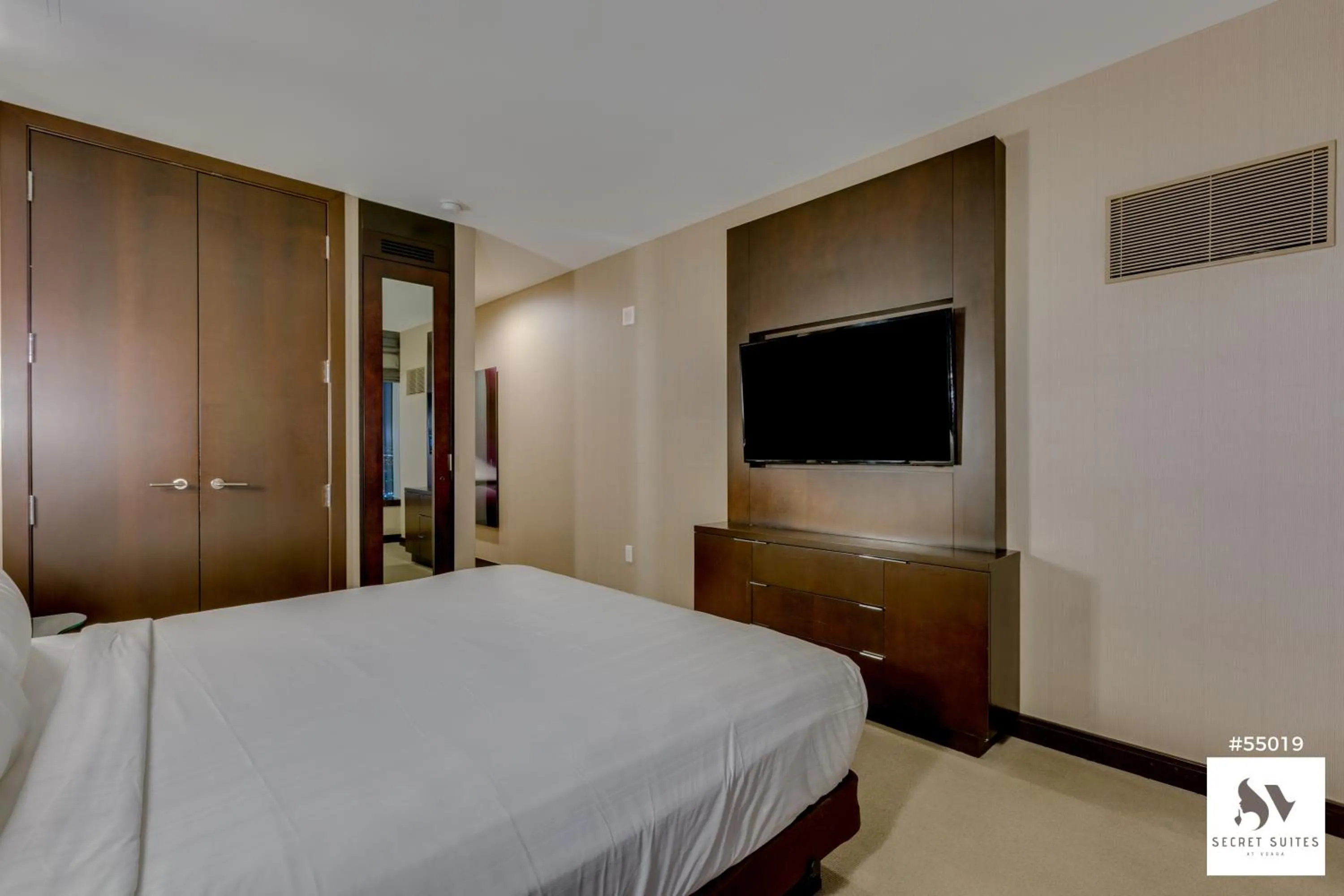 Bed in Secret Suites At Vdara