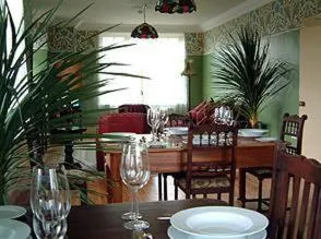 Restaurant/places to eat in Ardwyn House