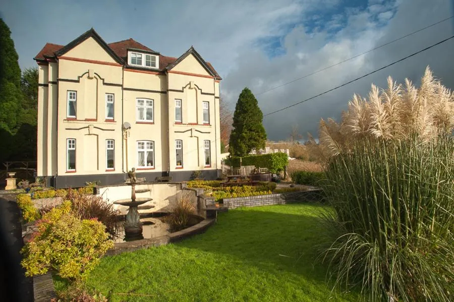 Facade/entrance in Ardwyn House