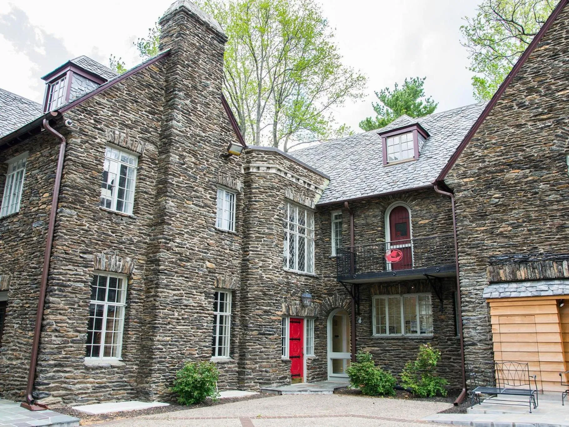 Property building in The Manor on Front
