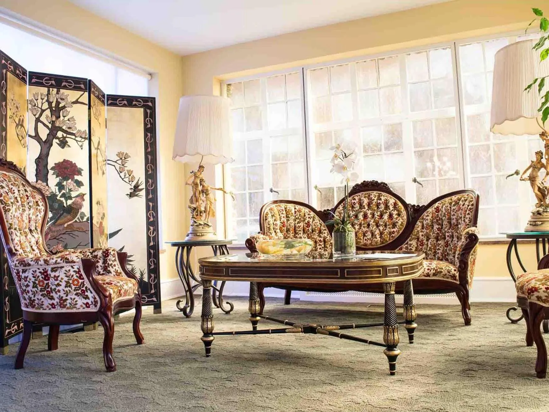 Living room in The Manor on Front