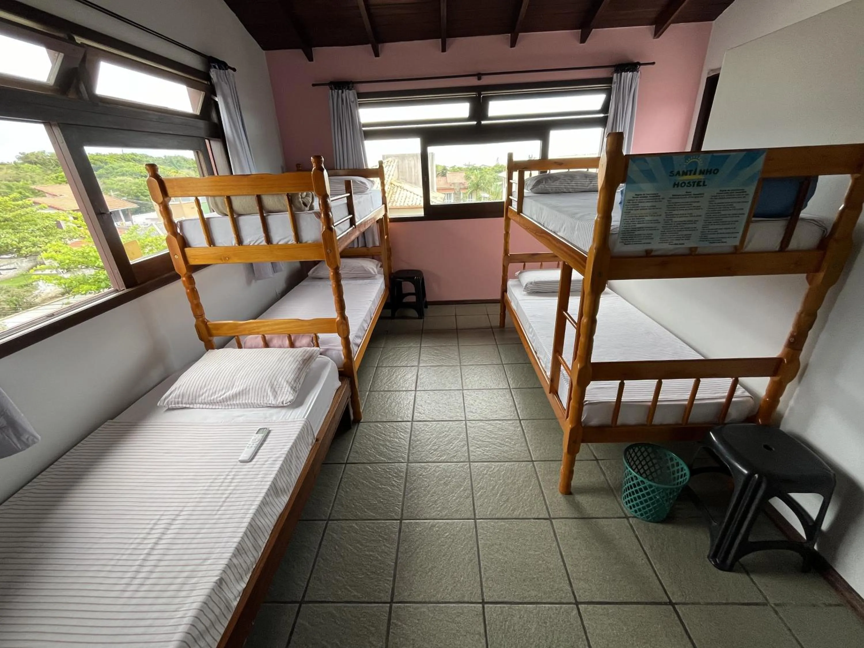 Bed in Santinho Hostel