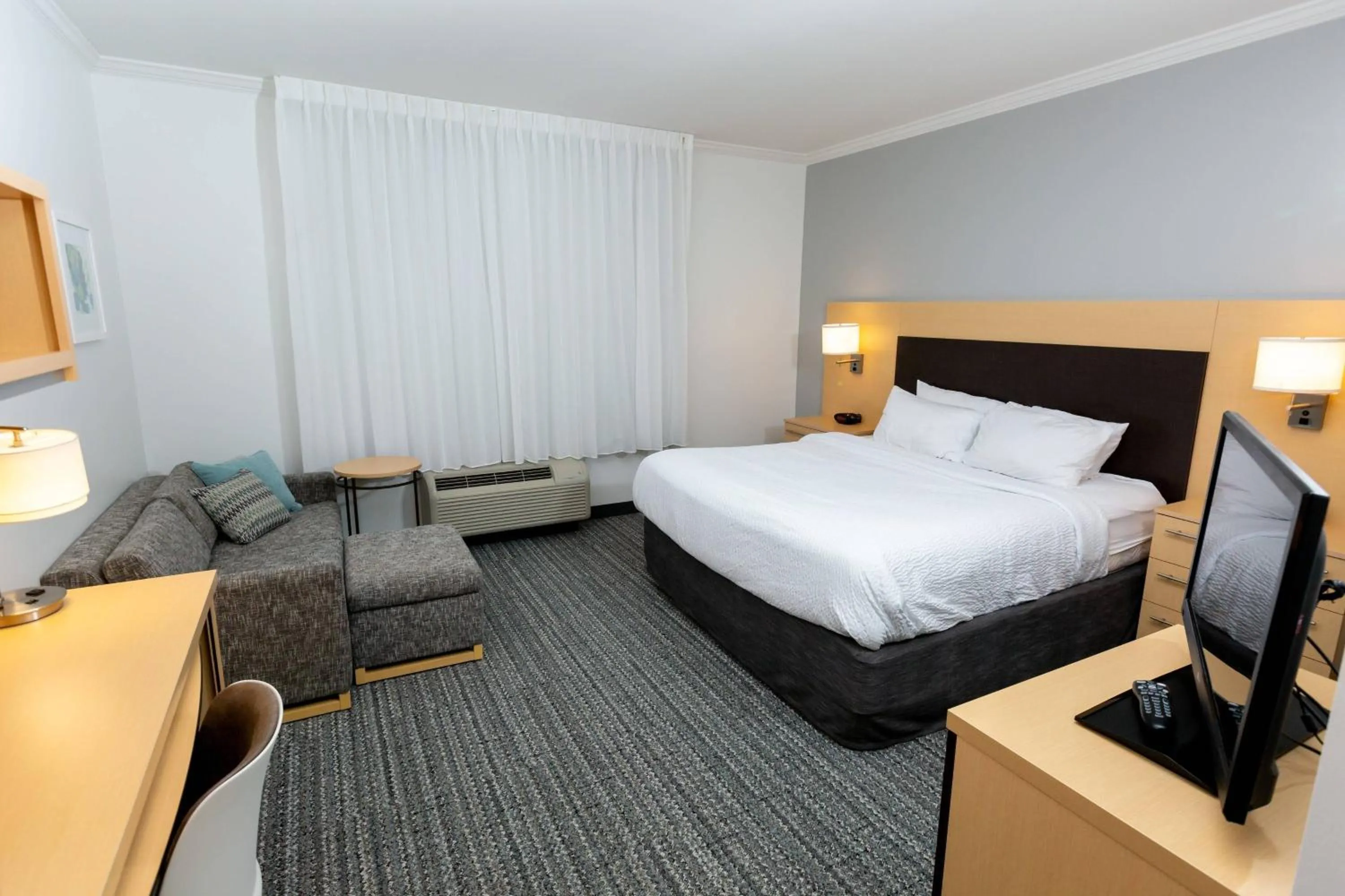 Photo of the whole room, Bed in TownePlace Suites by Marriott Bowling Green