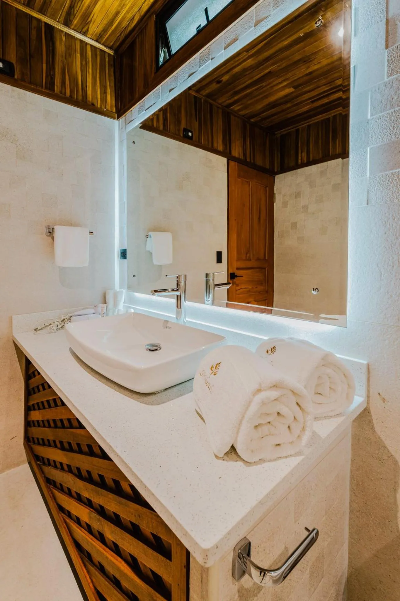 Bathroom in Hotel Heliconia - Monteverde