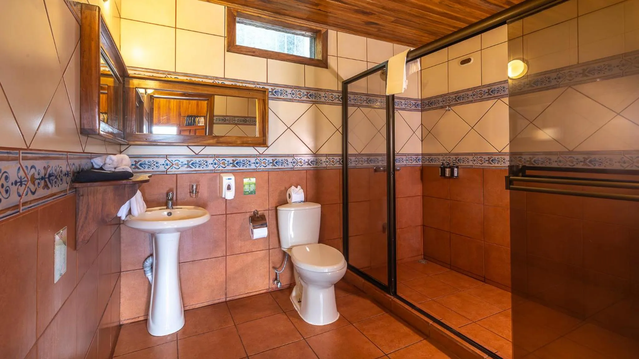 Bathroom in Hotel Heliconia - Monteverde