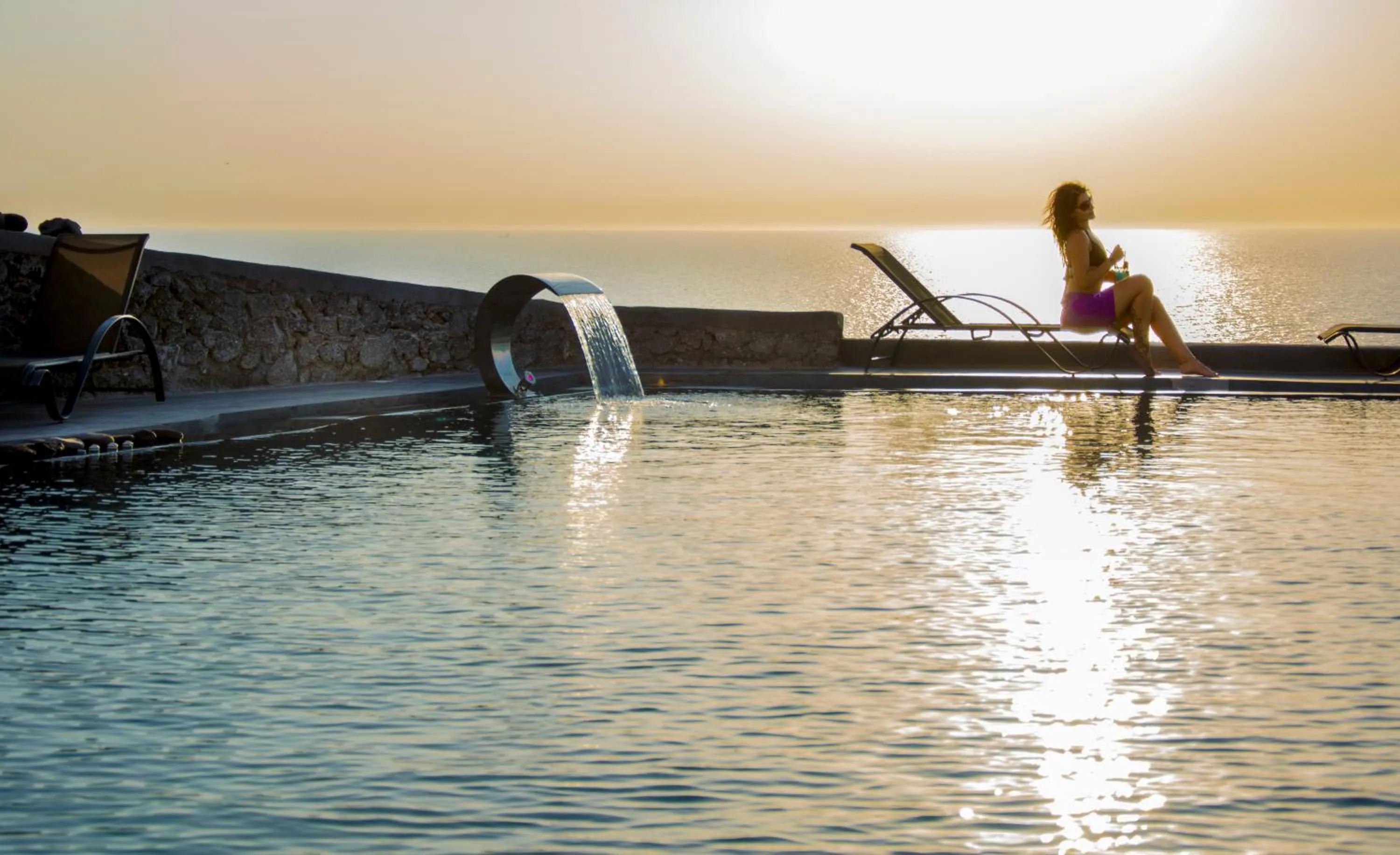 Property building in Sunset Faros