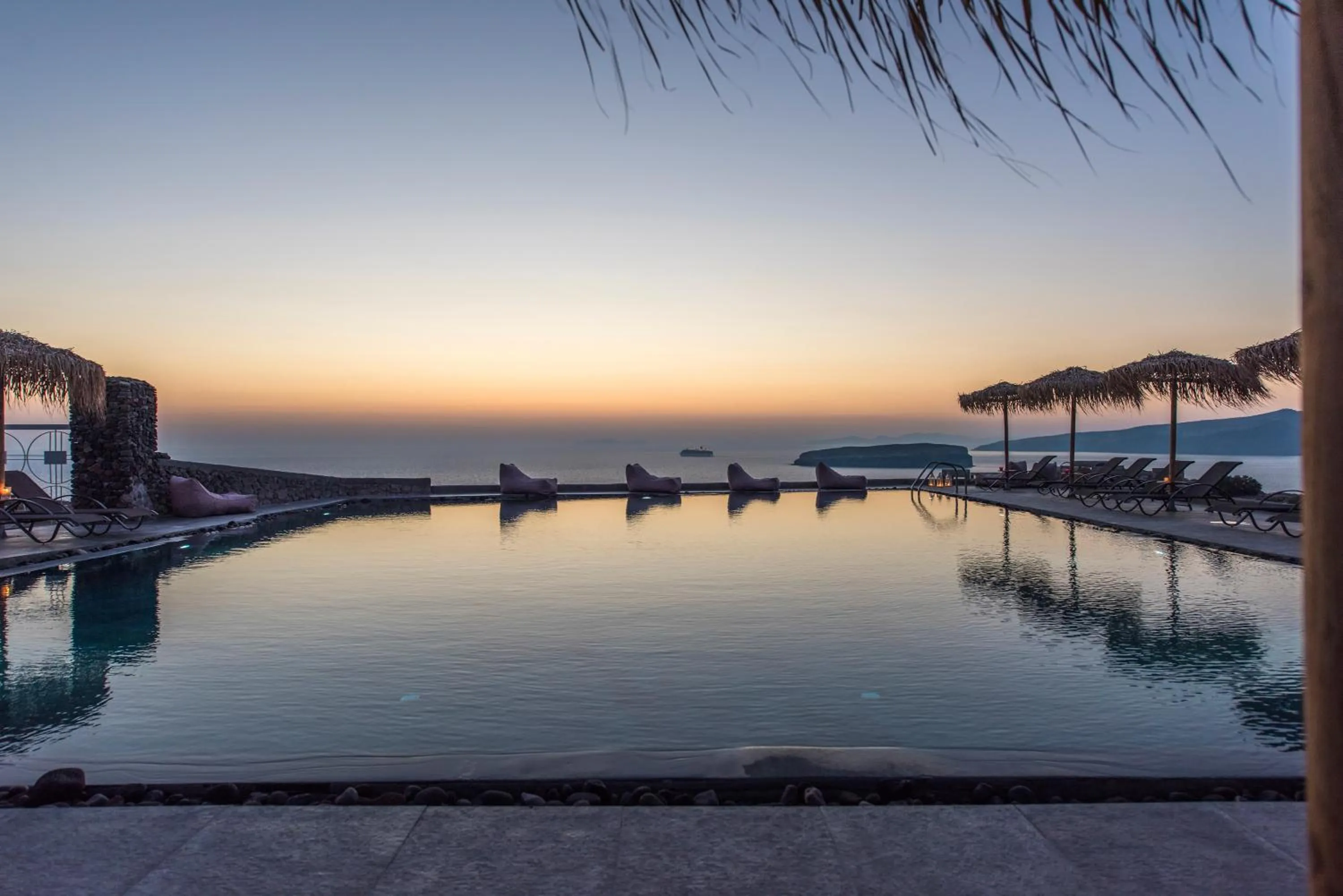 Property building in Sunset Faros