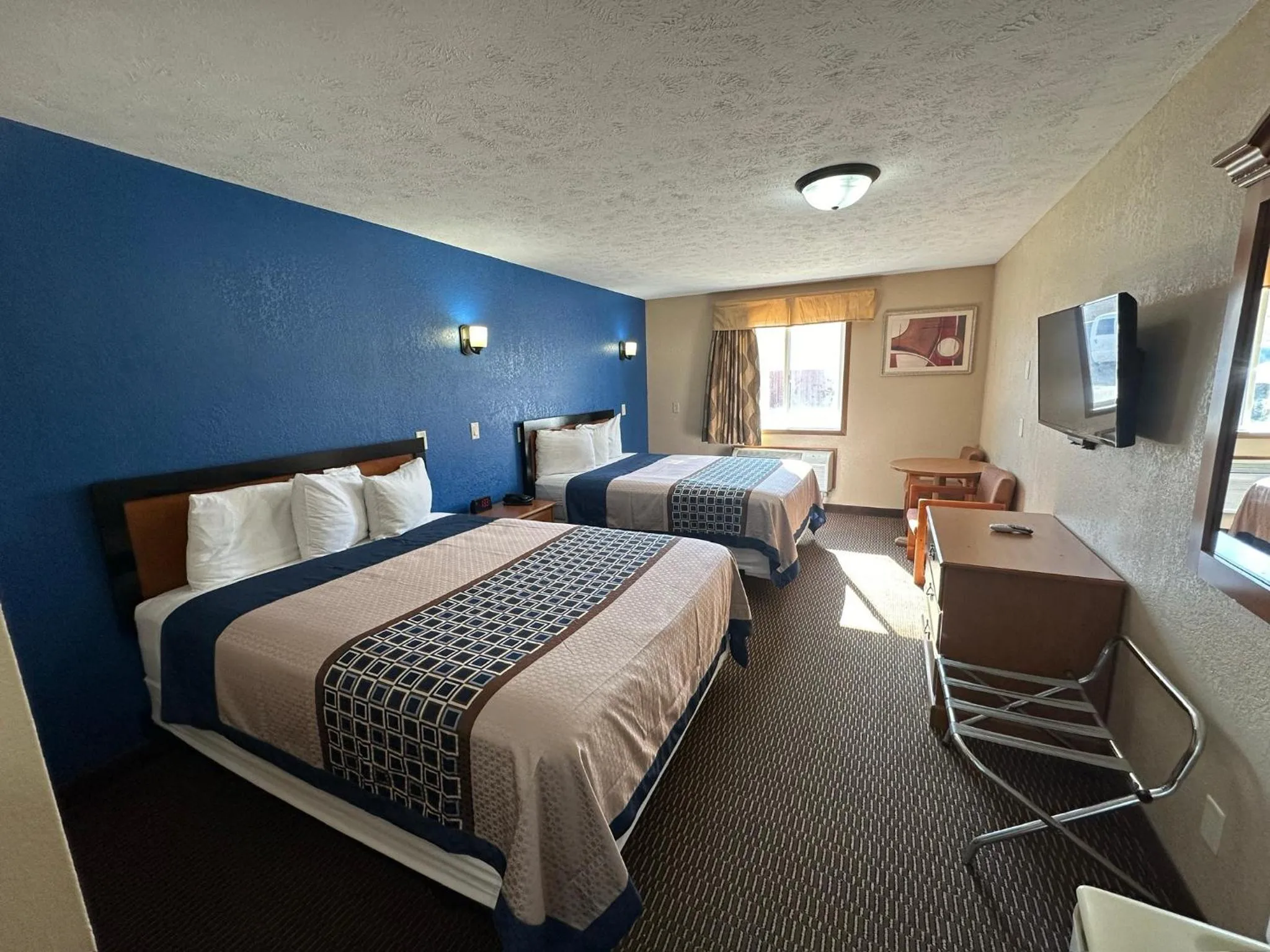 Photo of the whole room, Bed in Eco-Lux Inn Norfolk