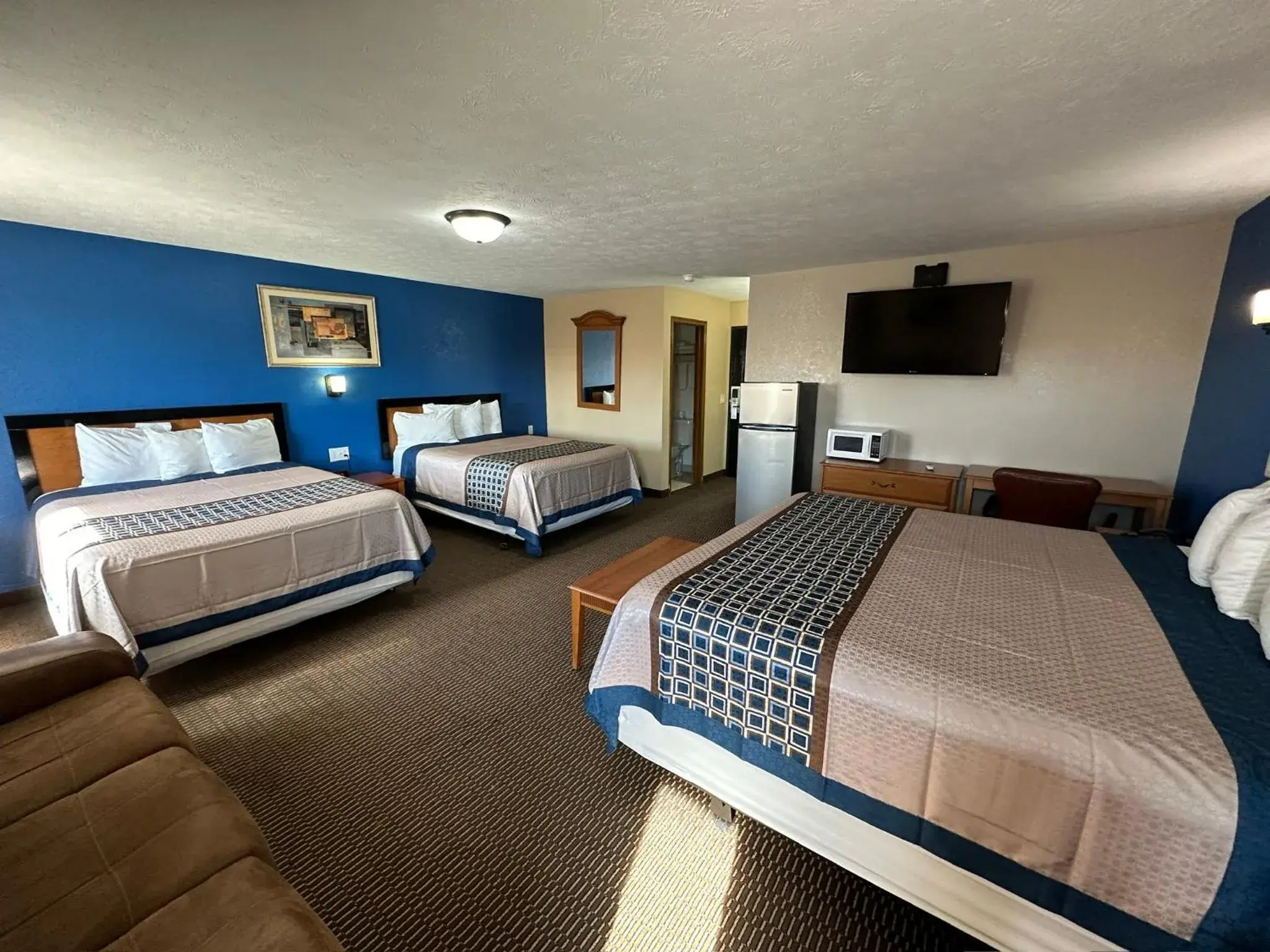 Triple Room in Eco-Lux Inn Norfolk Triple Room in Eco-Lux Inn Norfolk