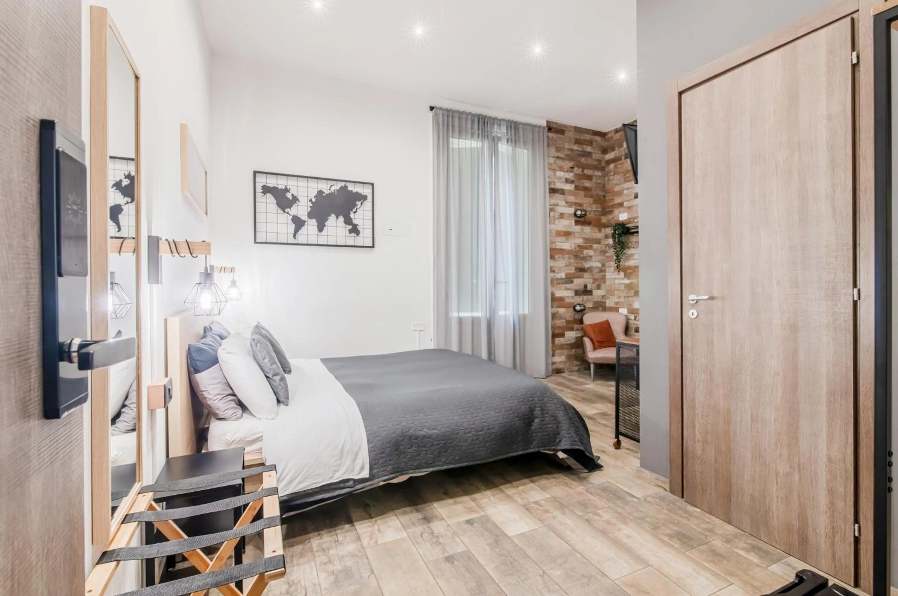 Bedroom, Bed in Panurban Rooms by Wonderful Italy