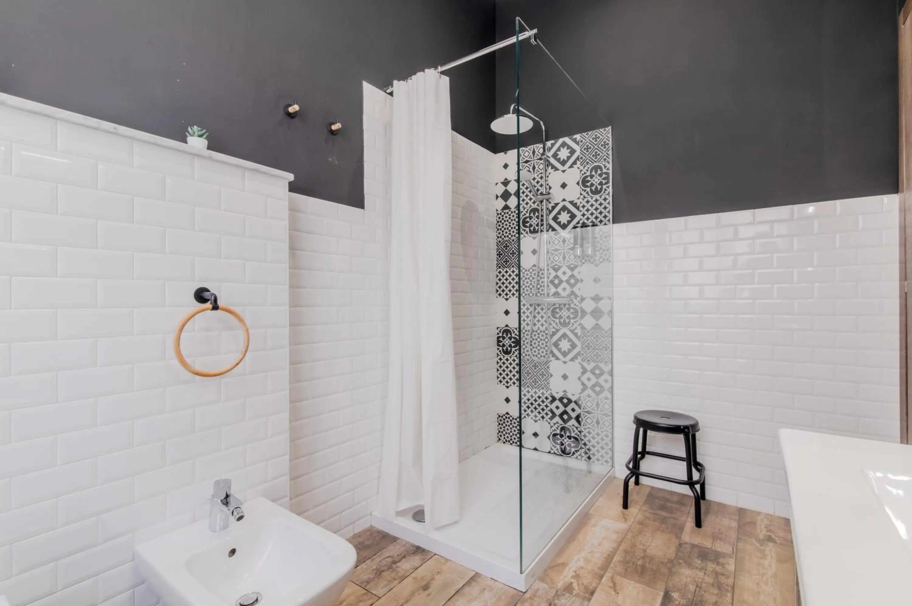 Bathroom in Panurban Rooms by Wonderful Italy