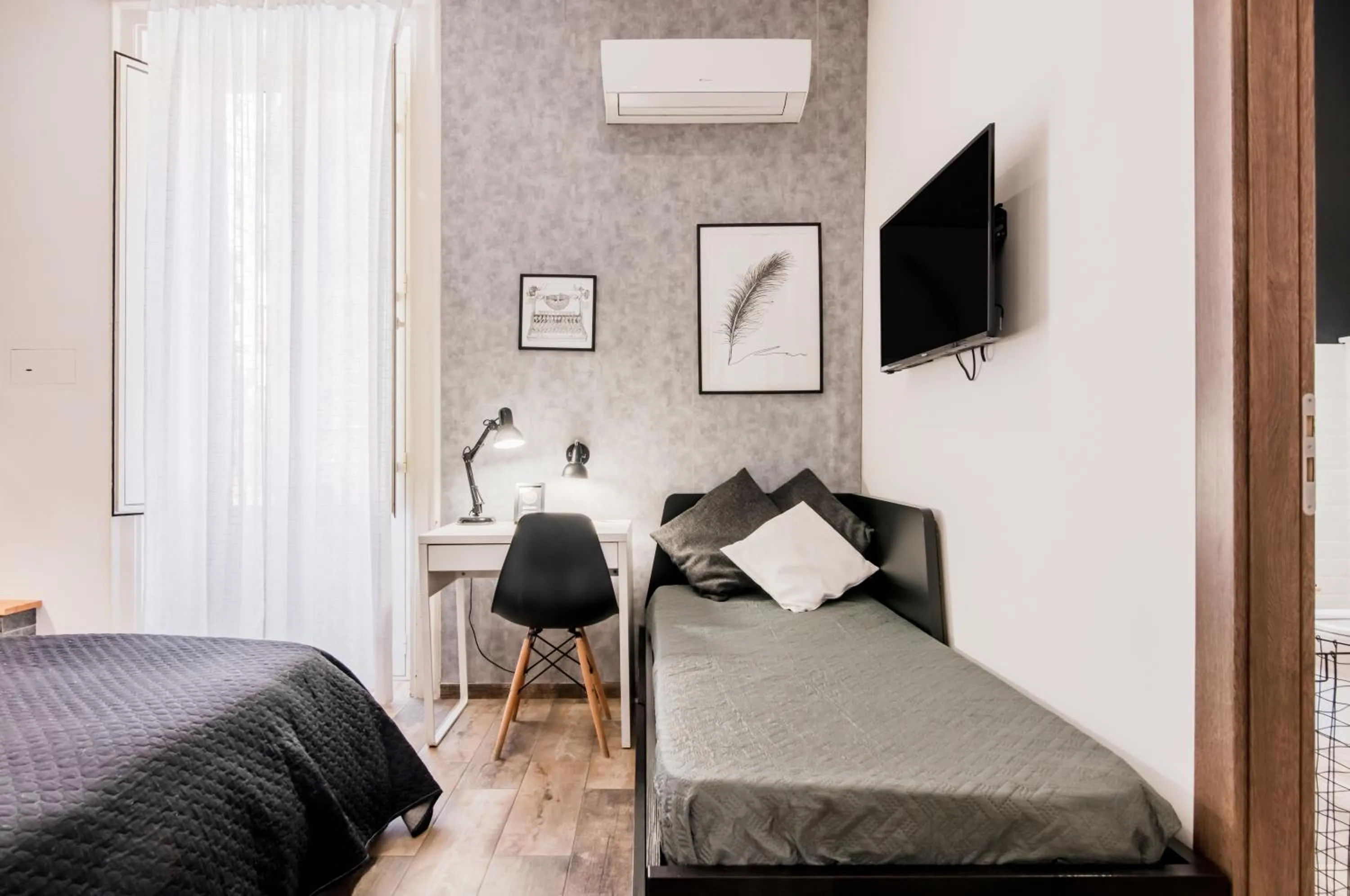 Bedroom, Bed in Panurban Rooms by Wonderful Italy