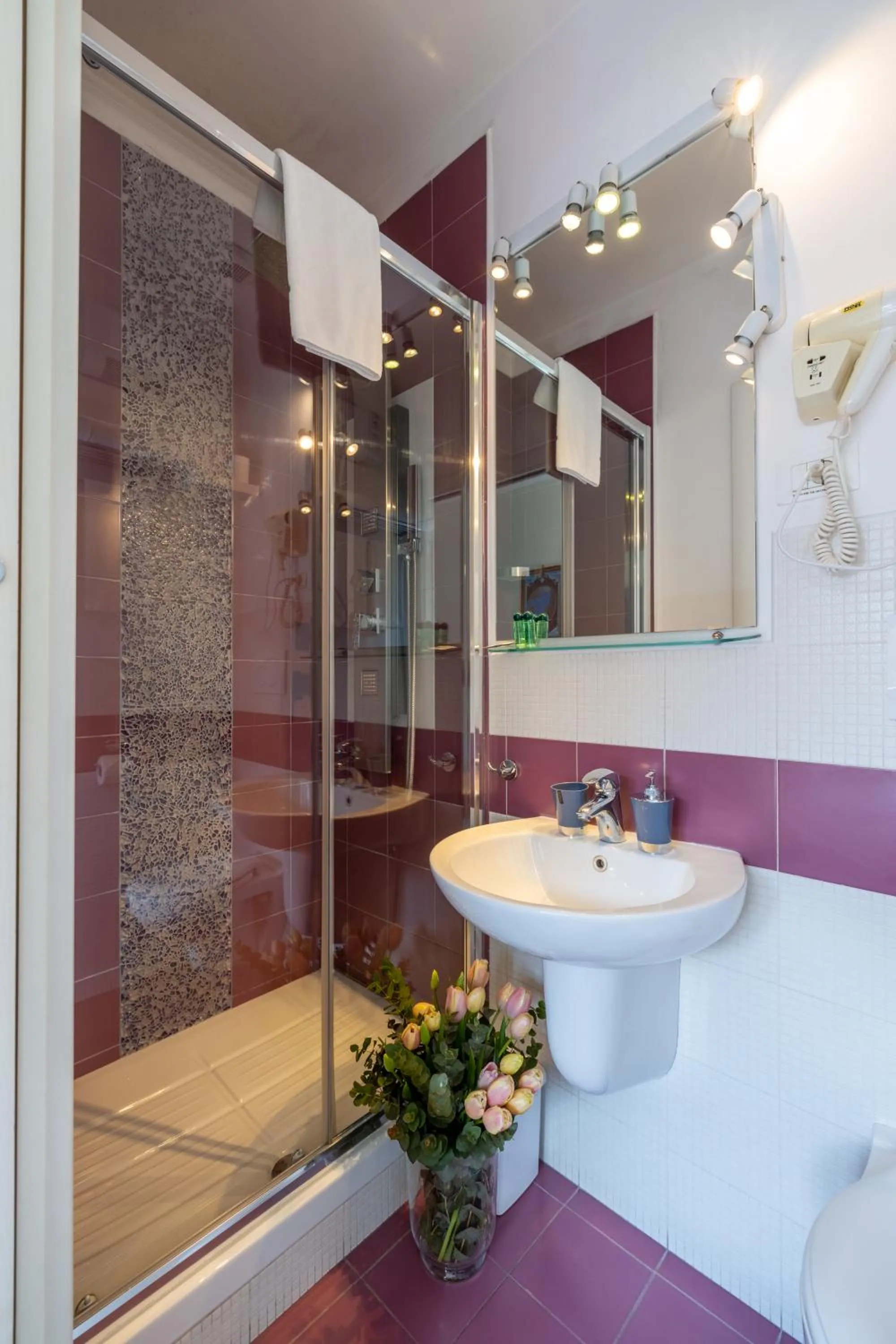 Bathroom in Temple View FCollection Superior Relais