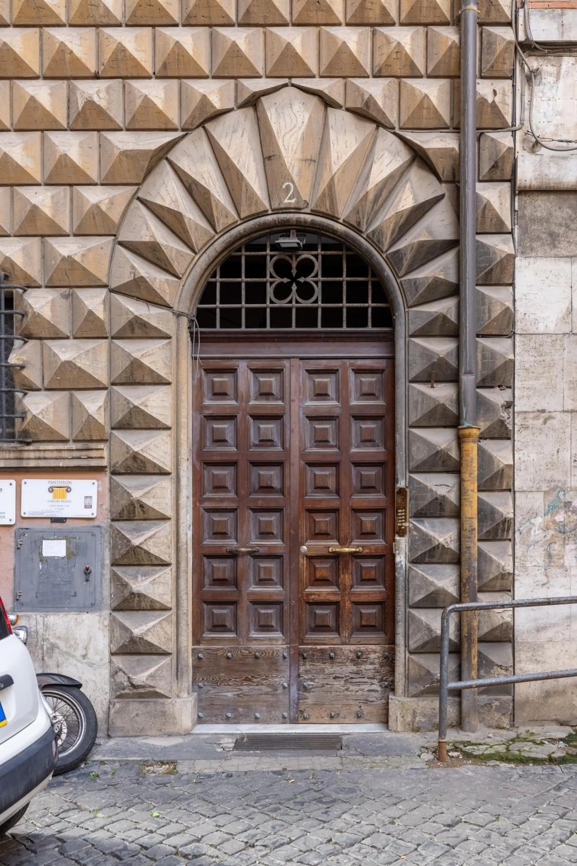 Property building in Temple View FCollection Superior Relais