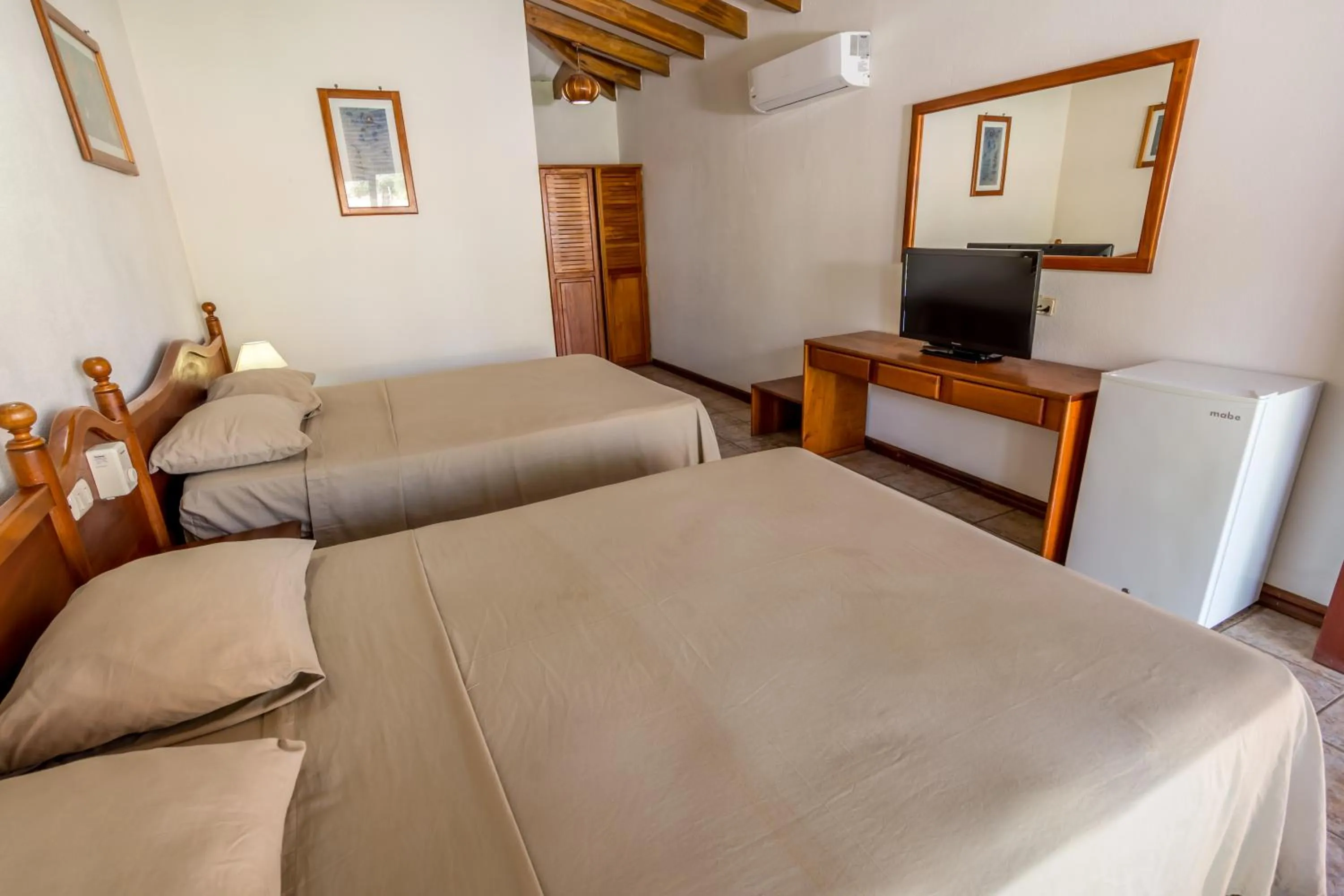 Bedroom, Bed in Hotel Guanacaste Lodge