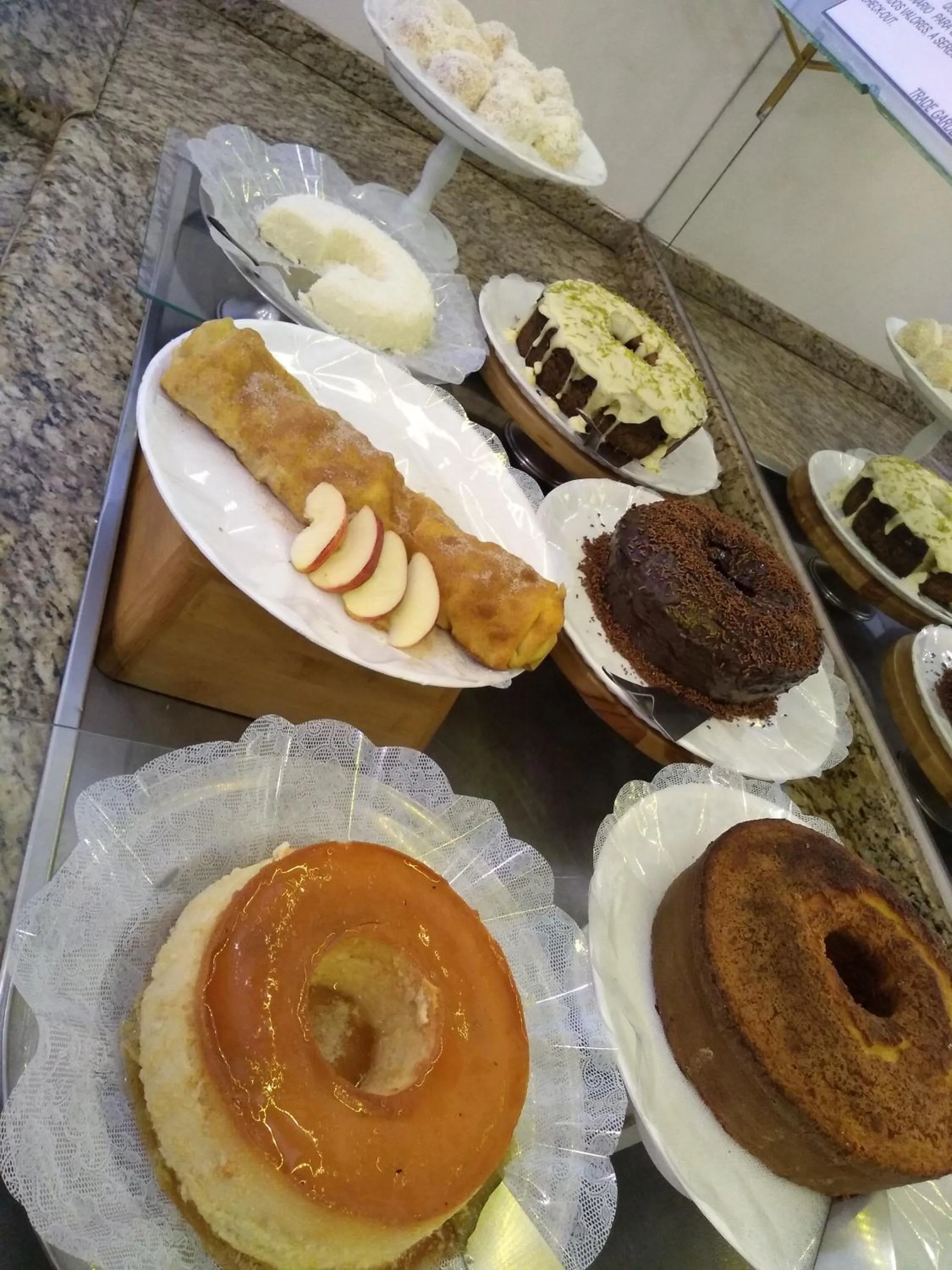 Breakfast in Trade Garden Hotel