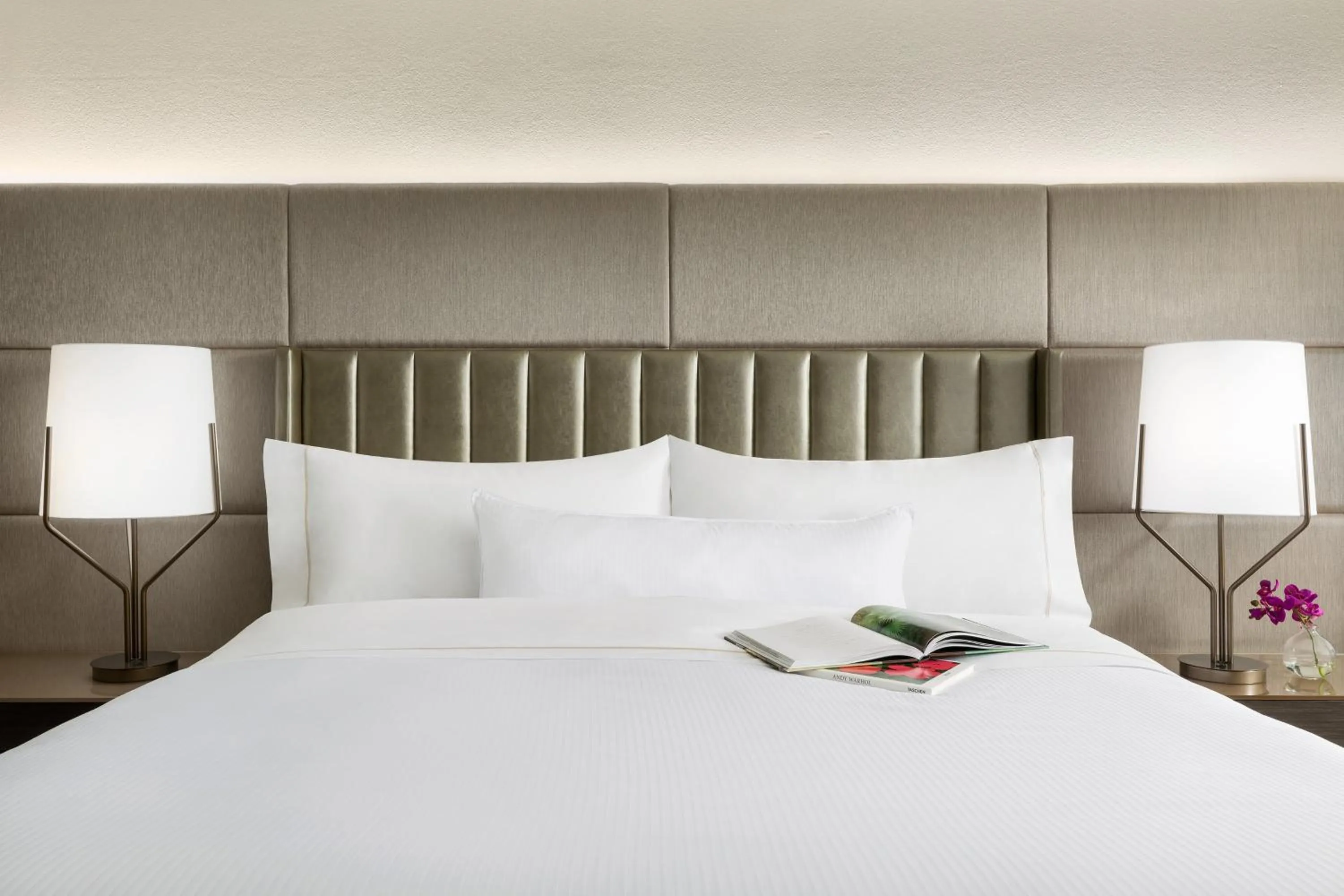 Bedroom, Bed in The Westin New Orleans