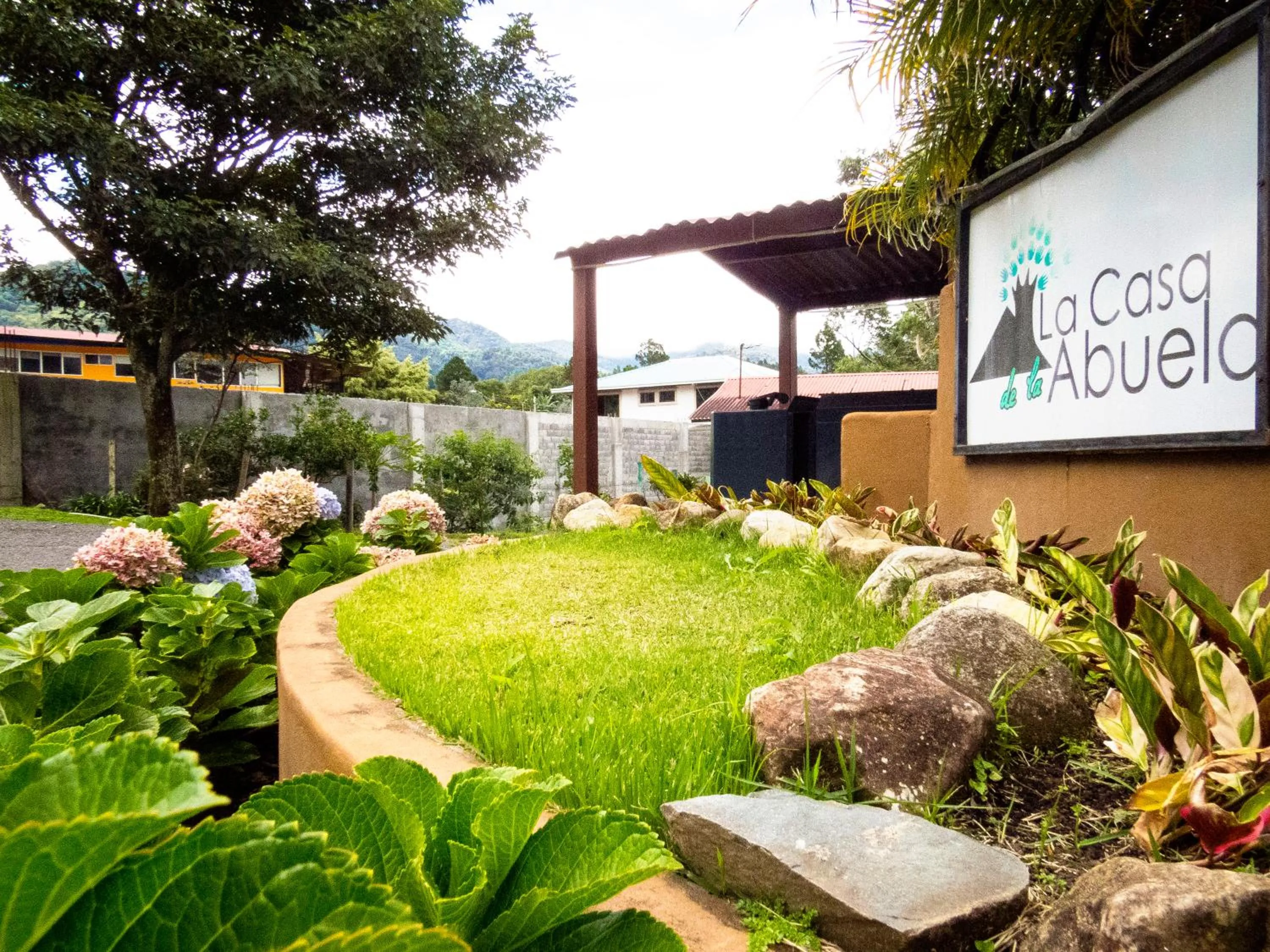 Property building in Hotel La Casa de la Abuela
