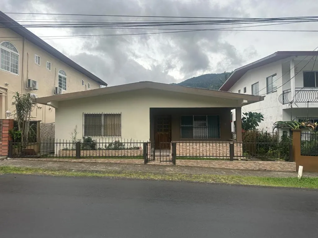 Property building in Hotel La Casa de la Abuela