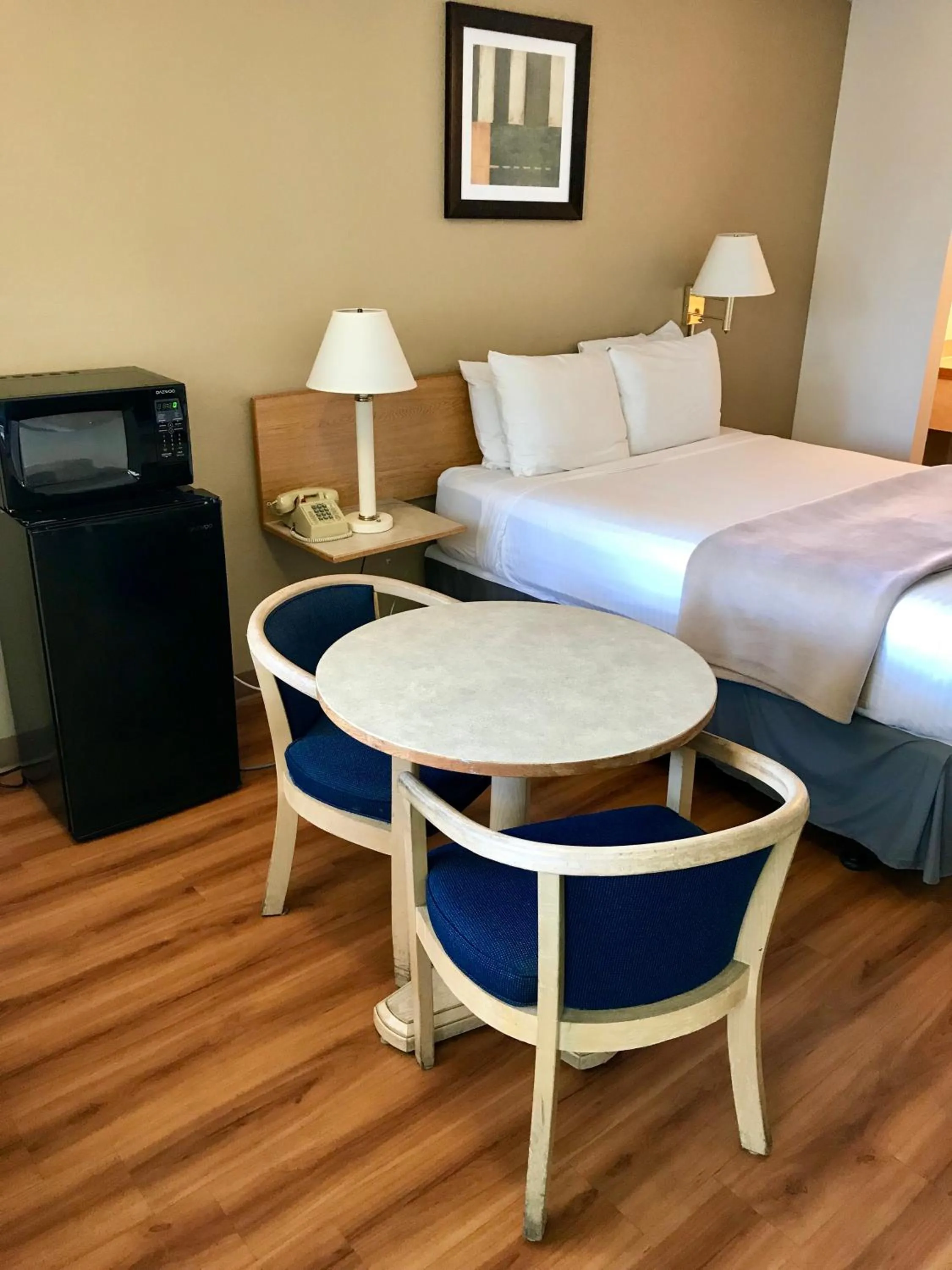 Bed in Sea-Tac Airport Value Inn