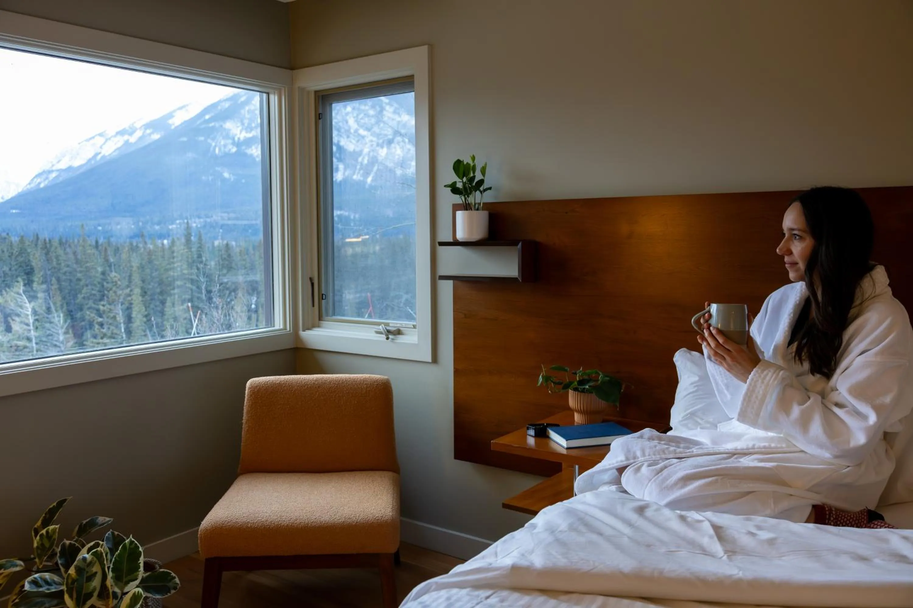 Bed in The Juniper Hotel & Bistro