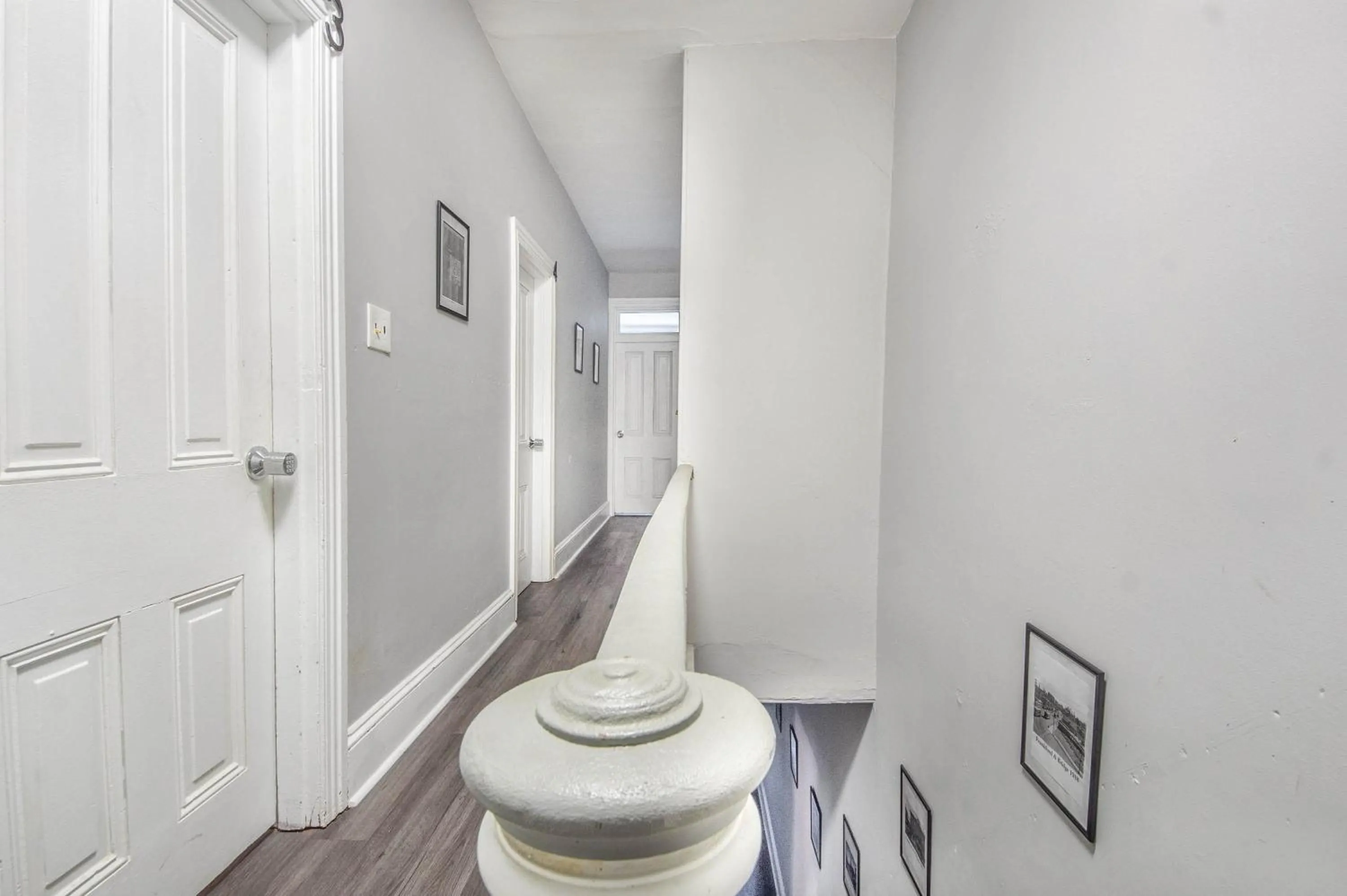 Philly Coed Dorm!! 15 Min Train to Center City!!