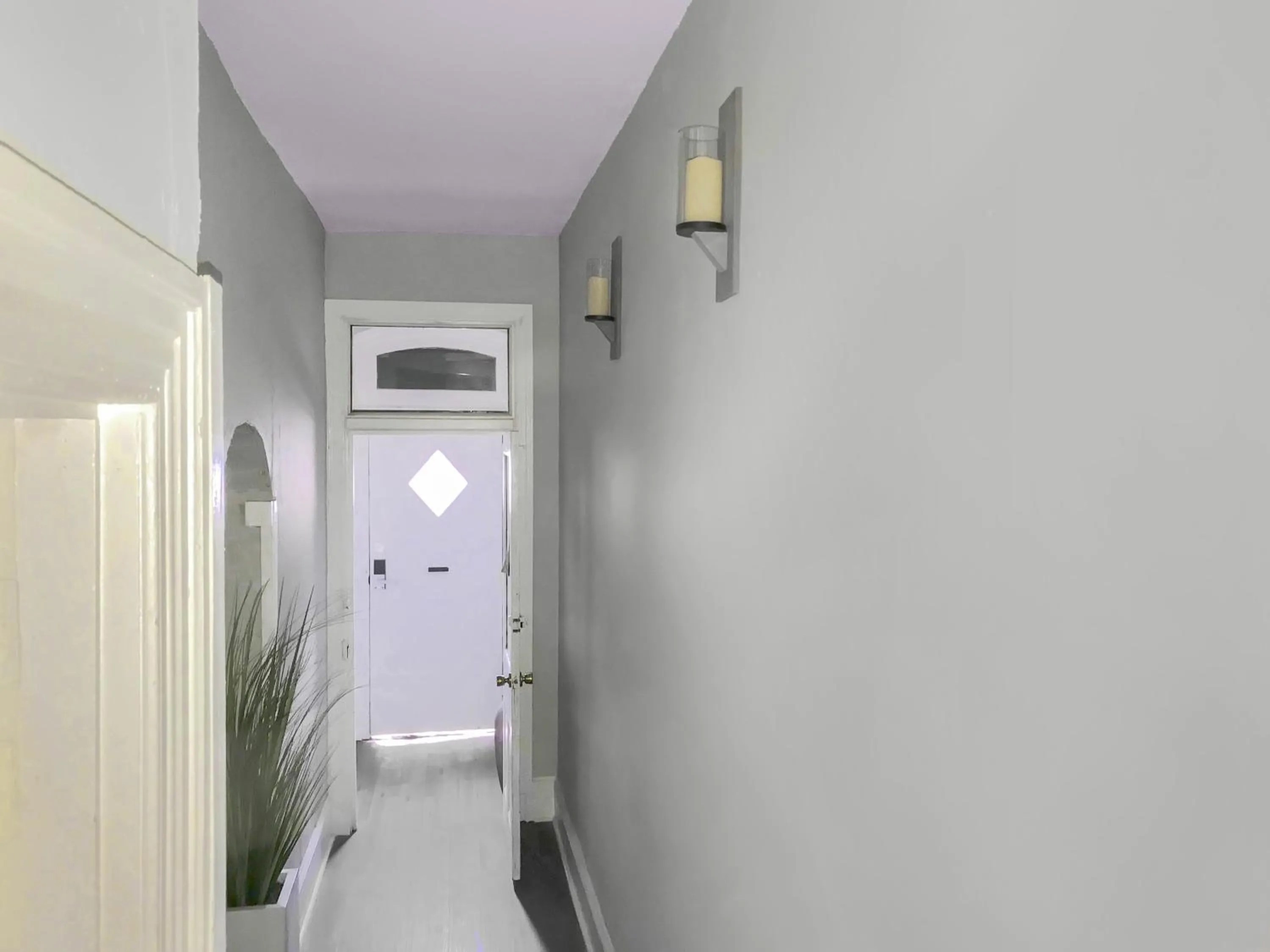 Philly Coed Dorm!! 15 Min Train to Center City!!